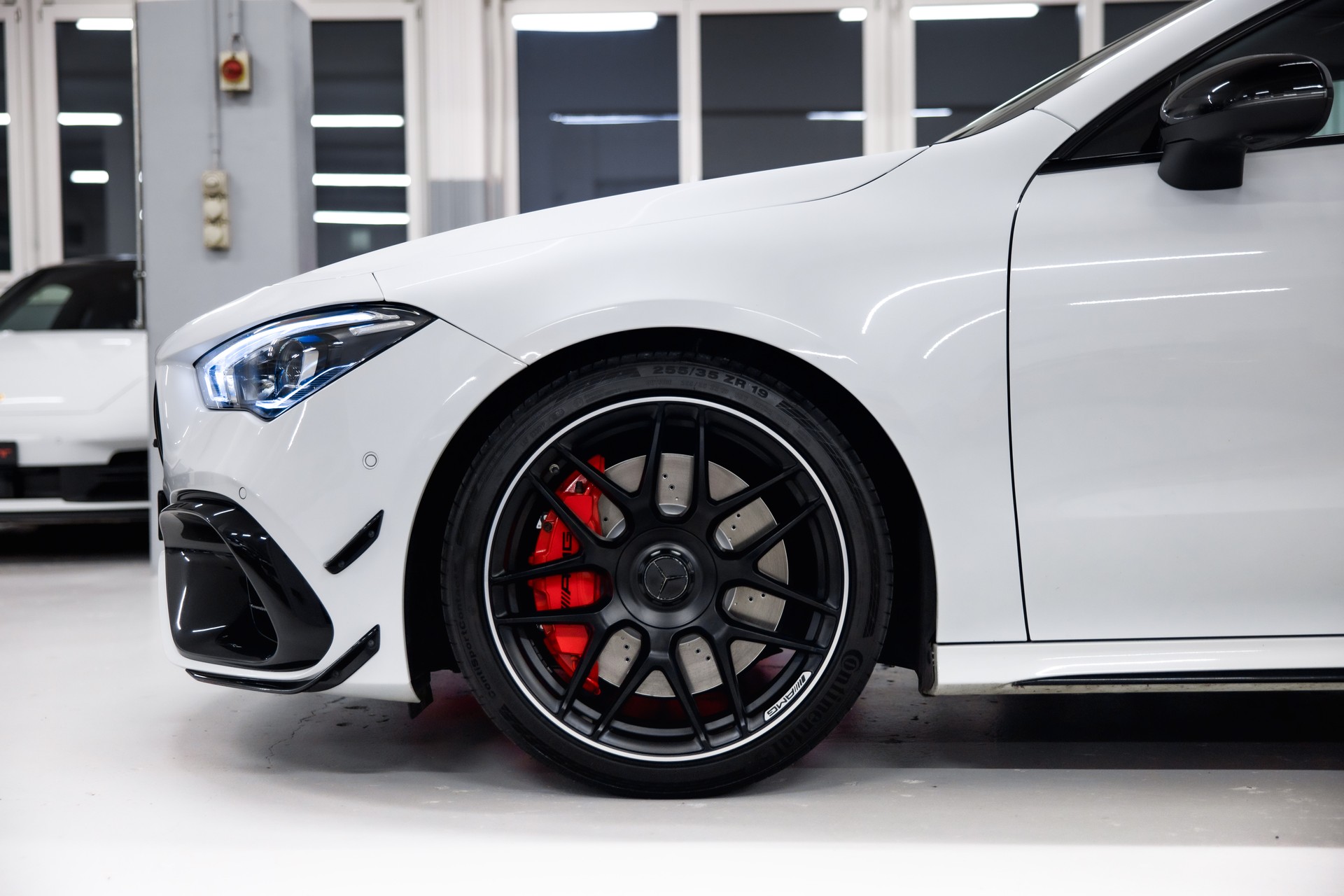 MERCEDES-BENZ CLA Shooting Brake 45 S AMG 4Matic+ 8G-DCT-image-12