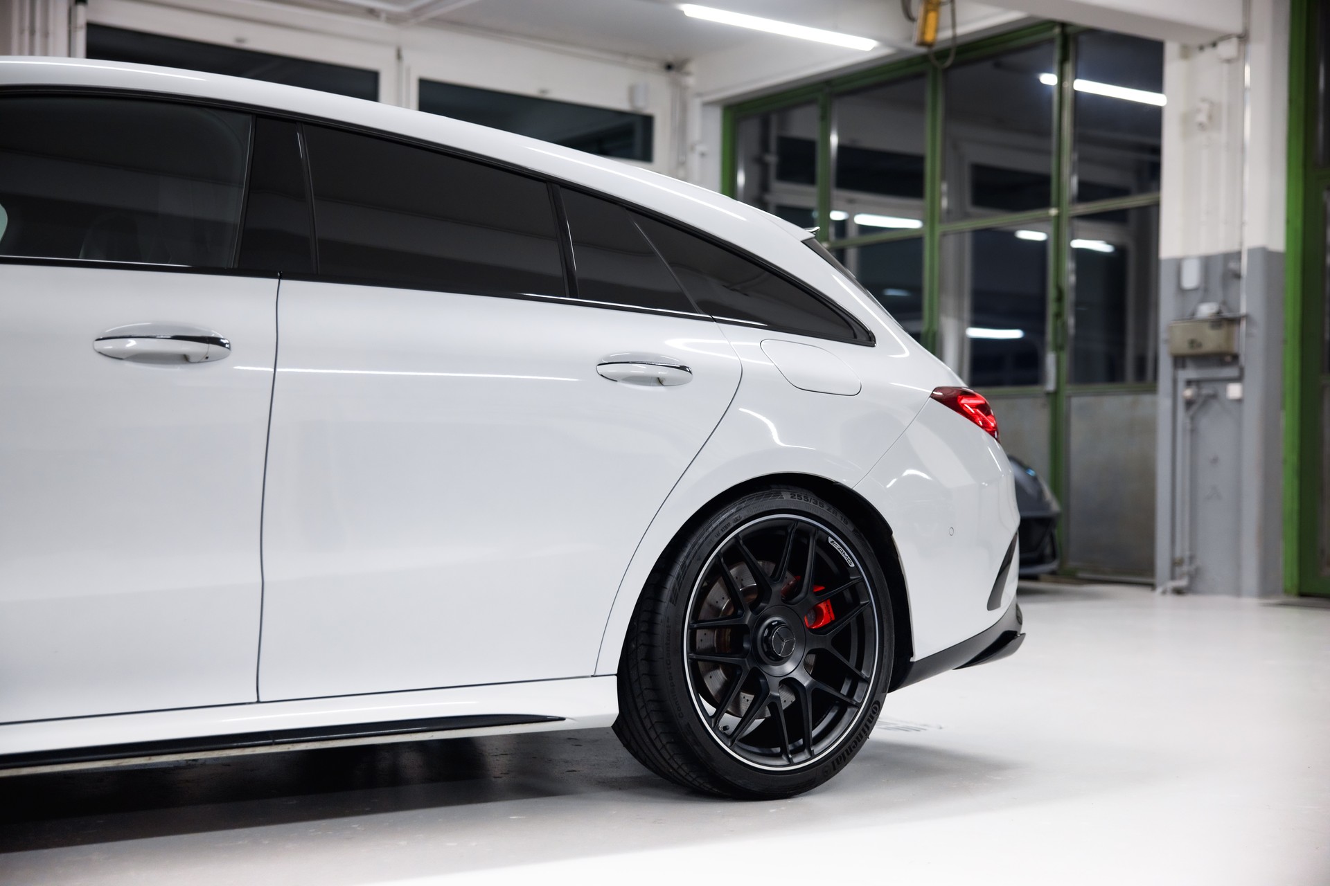 MERCEDES-BENZ CLA Shooting Brake 45 S AMG 4Matic+ 8G-DCT-image-13