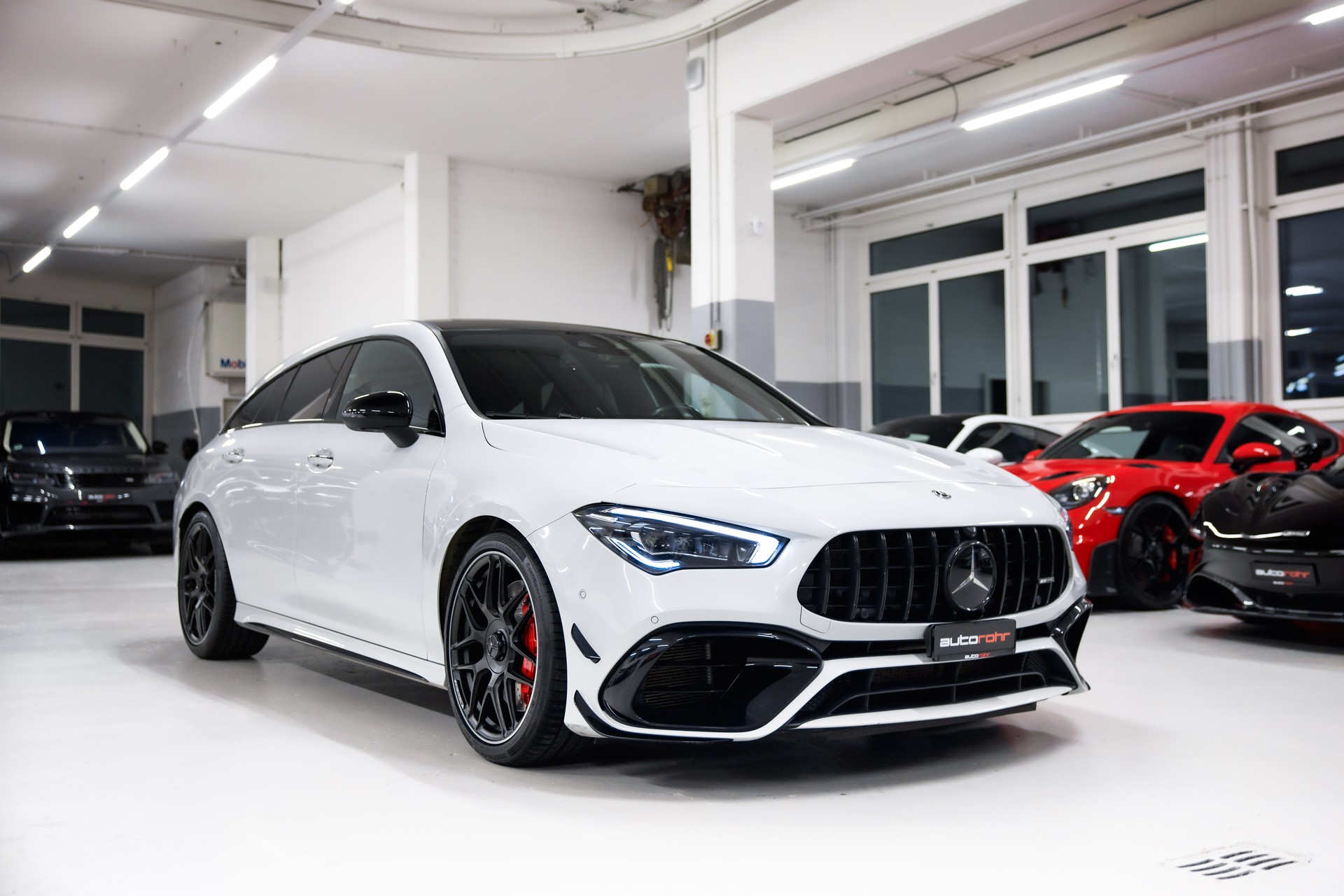 MERCEDES-BENZ CLA Shooting Brake 45 S AMG 4Matic+ 8G-DCT-showroom-element-2