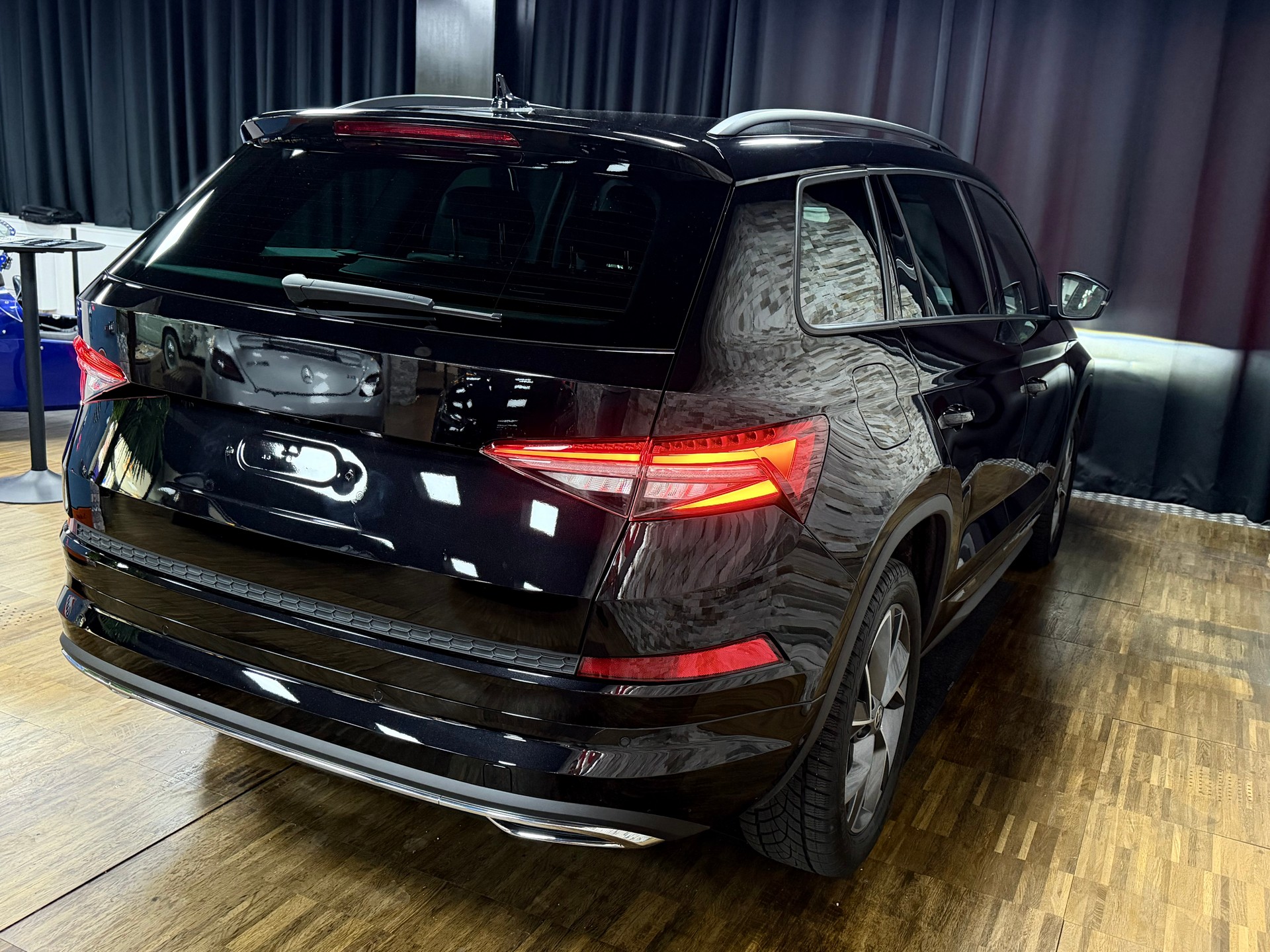 SKODA Kodiaq 2.0 TDI CR SportLine 4x4 DSG-showroom-element-3