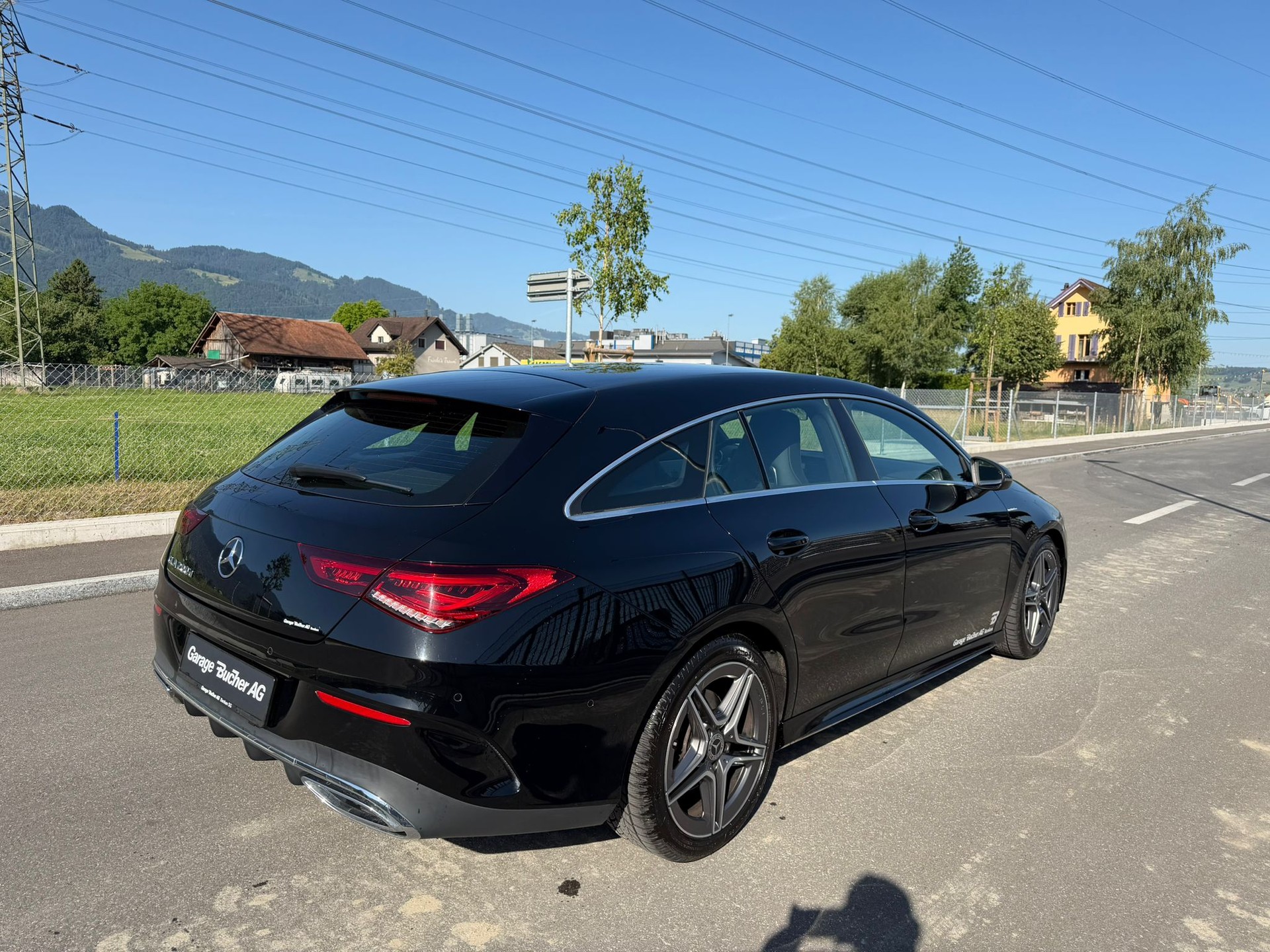MERCEDES-BENZ CLA Shooting Brake 200 d AMG Line 8G-DCT-showroom-element-2
