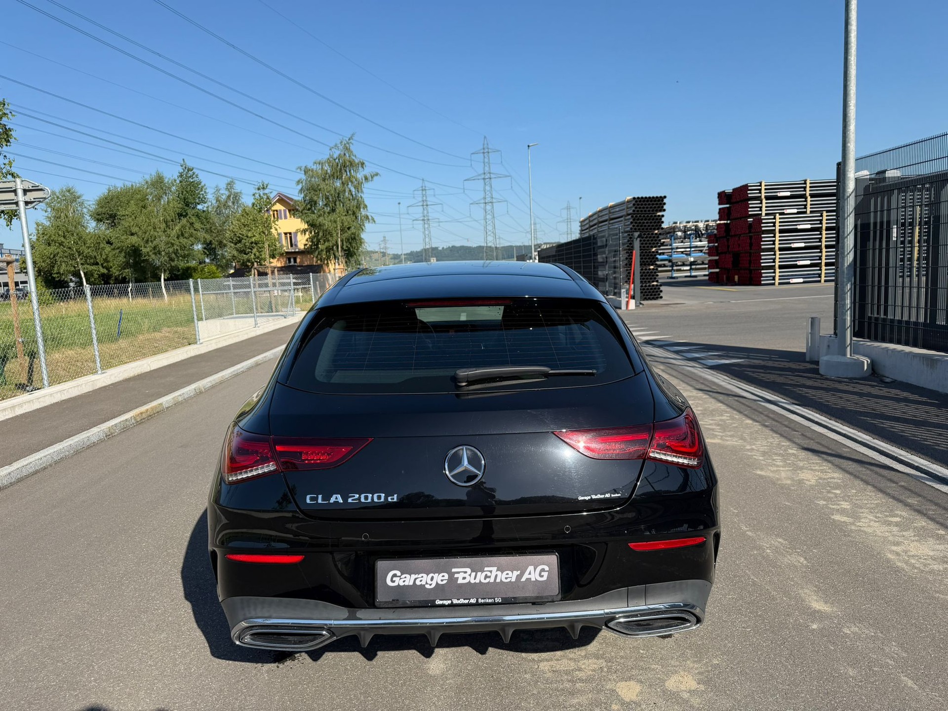 MERCEDES-BENZ CLA Shooting Brake 200 d AMG Line 8G-DCT-showroom-element-3