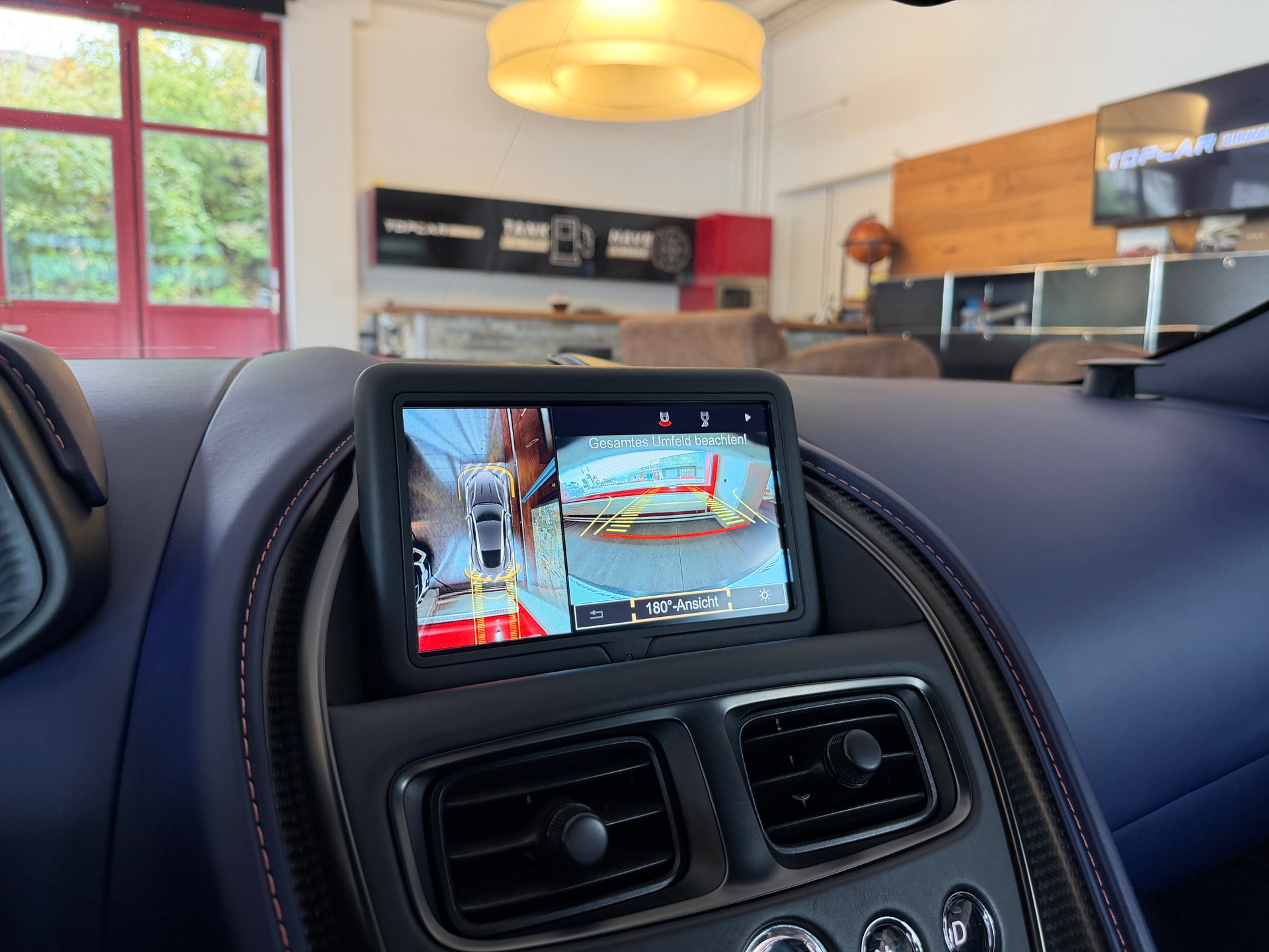 ASTON MARTIN DB11 V8 Touchtronic 3-image-25
