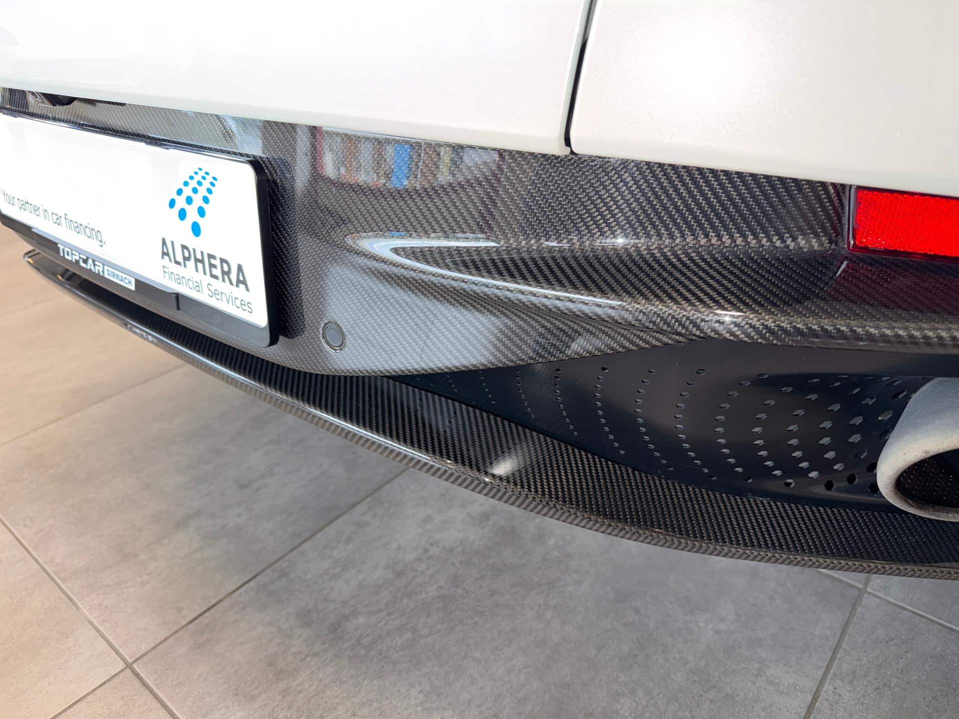 ASTON MARTIN DB11 V8 Touchtronic 3-image-13