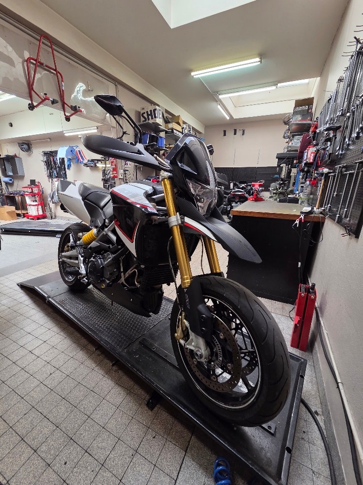 APRILIA Dorsoduro 1200 ABS/TC-image-0