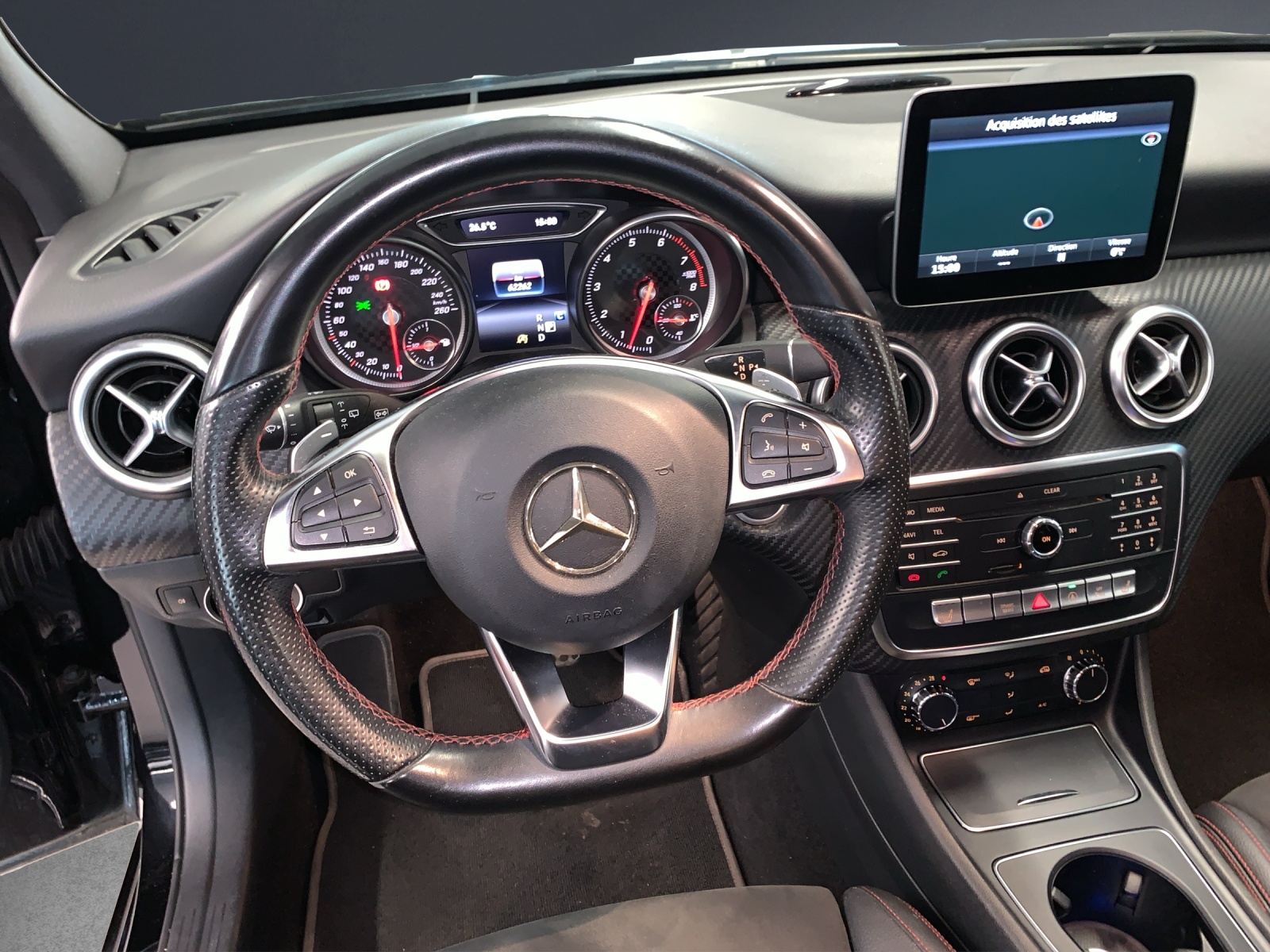 MERCEDES-BENZ A 220 AMG Line 4Matic-image-8