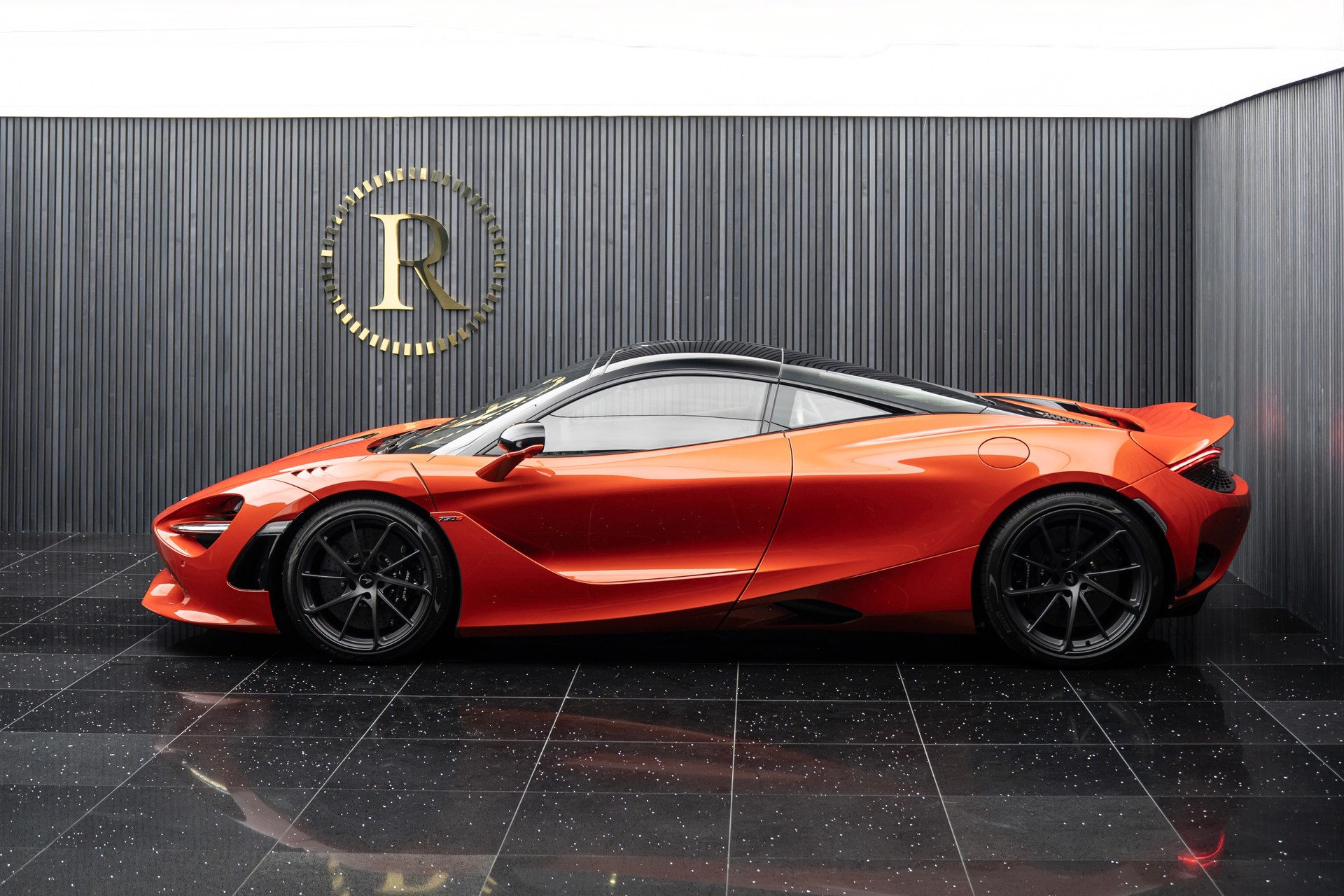 McLAREN 750S Coupé Performance-showroom-element-2