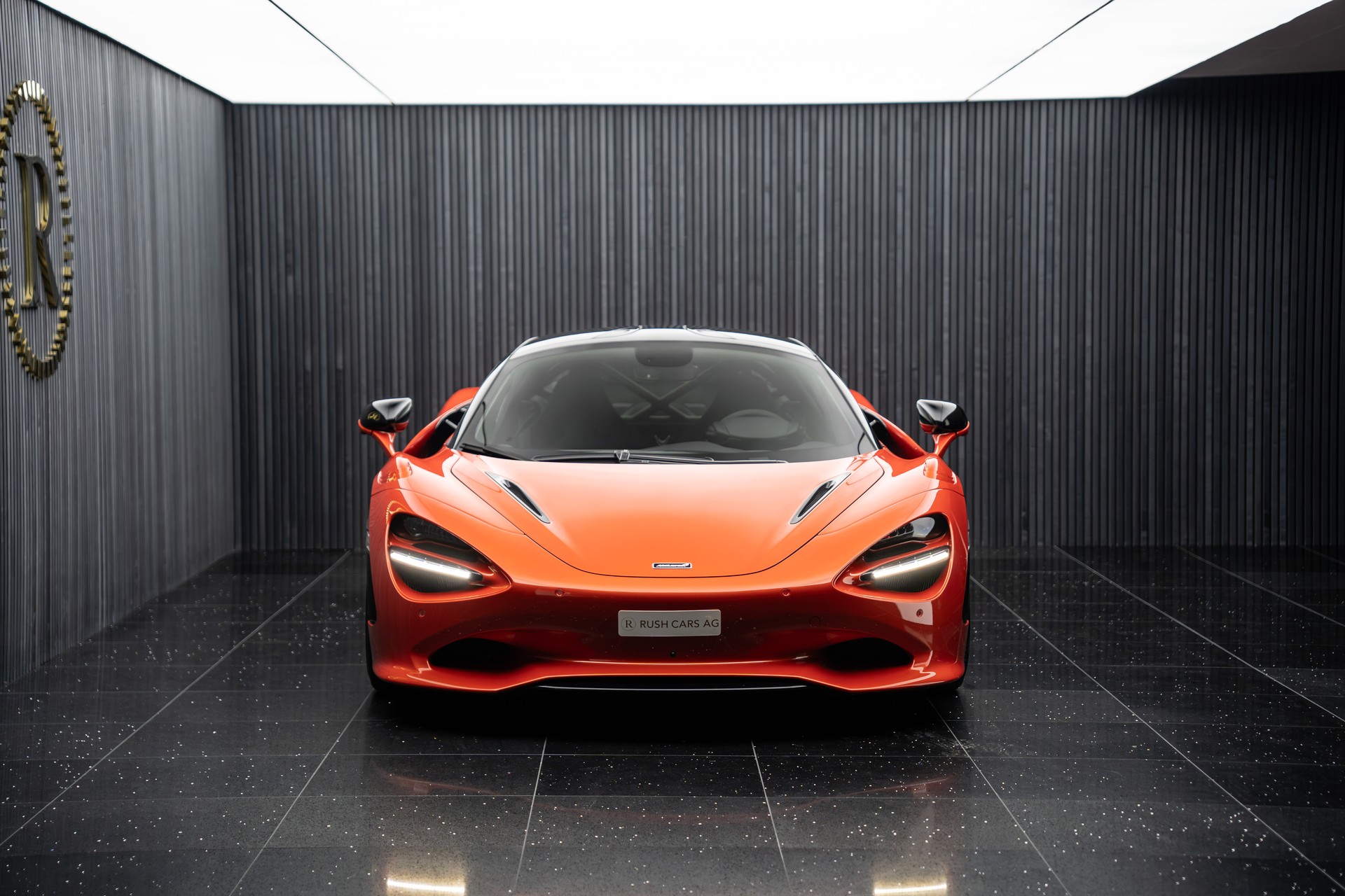McLAREN 750S Coupé Performance-showroom-element-1