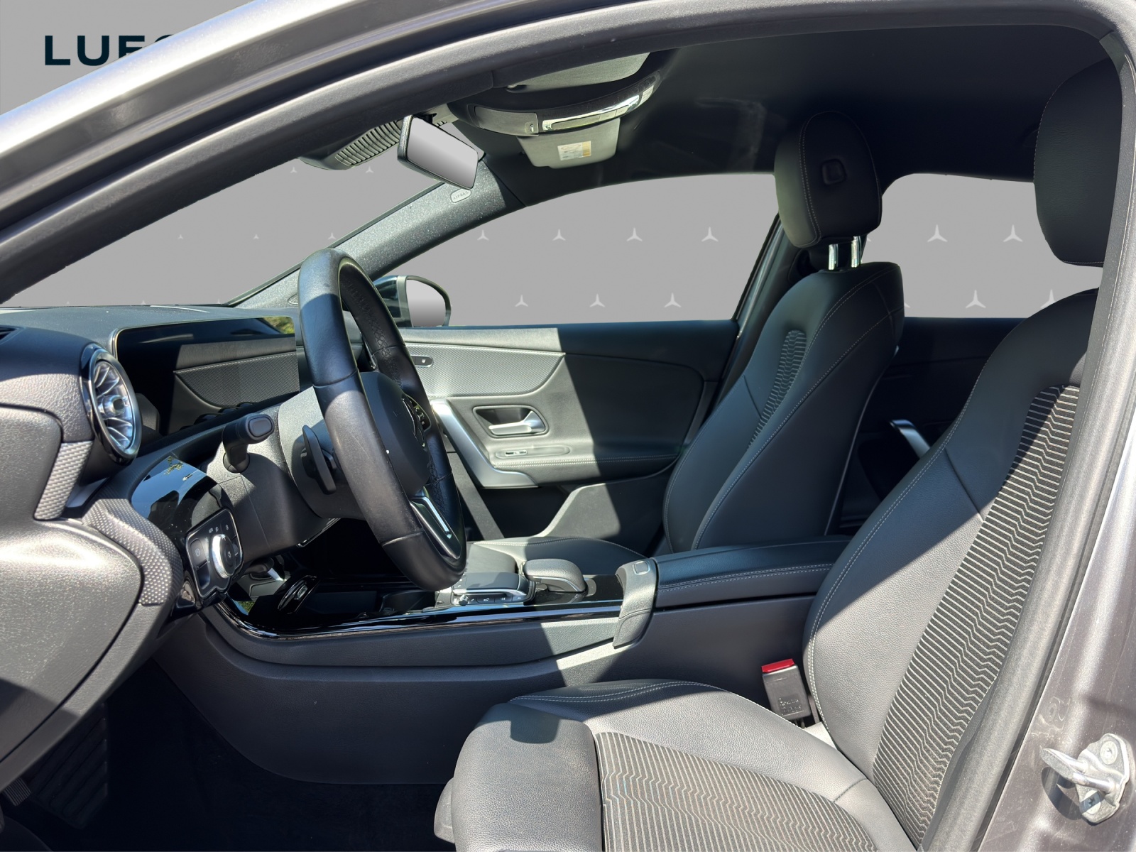 MERCEDES-BENZ A 180 Progressive 7G-DCT-image-7
