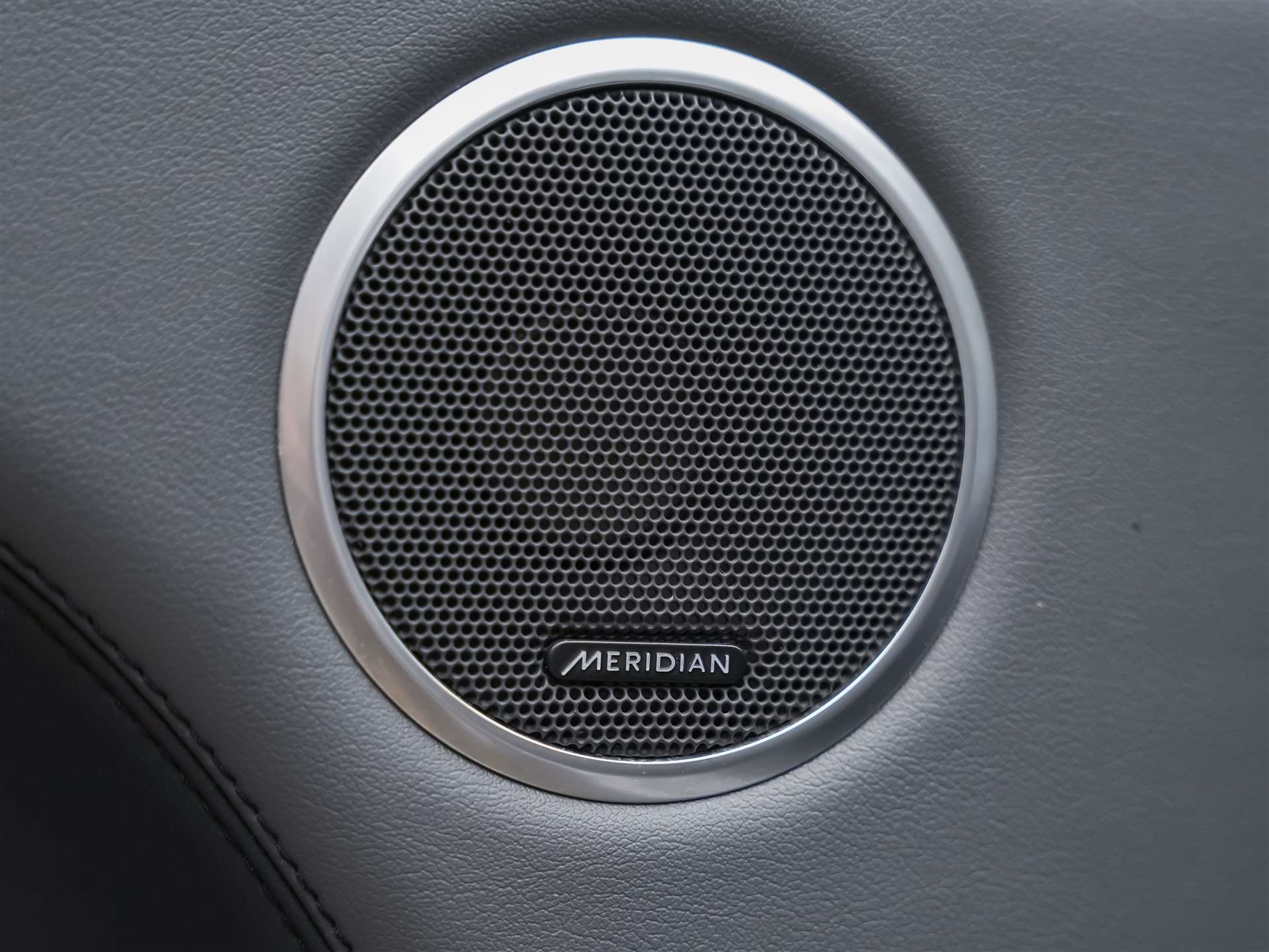 LAND ROVER Range Rover Sport 4.4 SDV8 HSE *Panorama*Merdian Soundsystem*Softclose*-image-27
