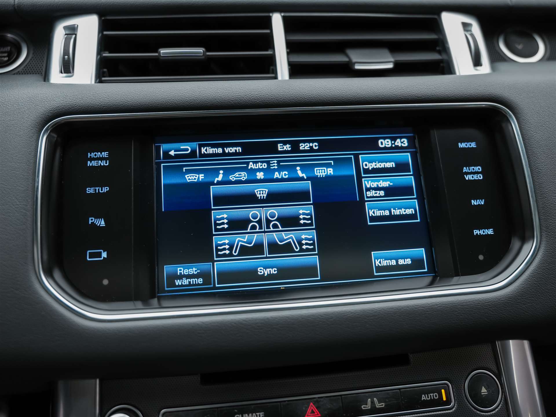 LAND ROVER Range Rover Sport 4.4 SDV8 HSE *Panorama*Merdian Soundsystem*Softclose*-image-36