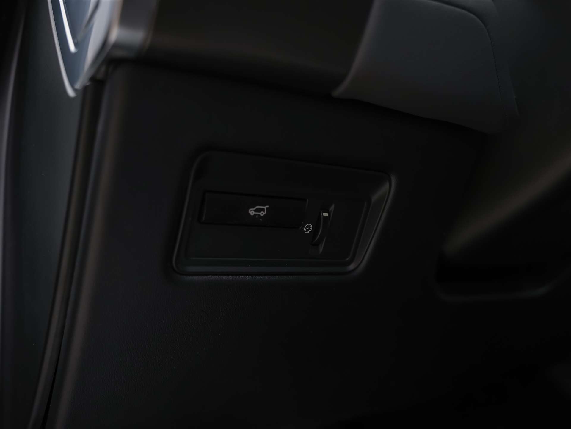 LAND ROVER Range Rover Sport 4.4 SDV8 HSE *Panorama*Merdian Soundsystem*Softclose*-image-28