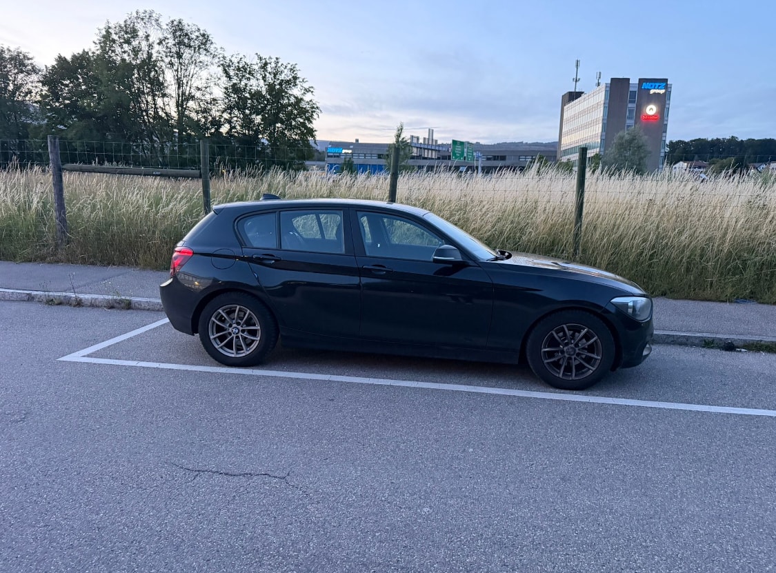BMW 116d Efficient-Dynamics Edition Urban Line-image-3