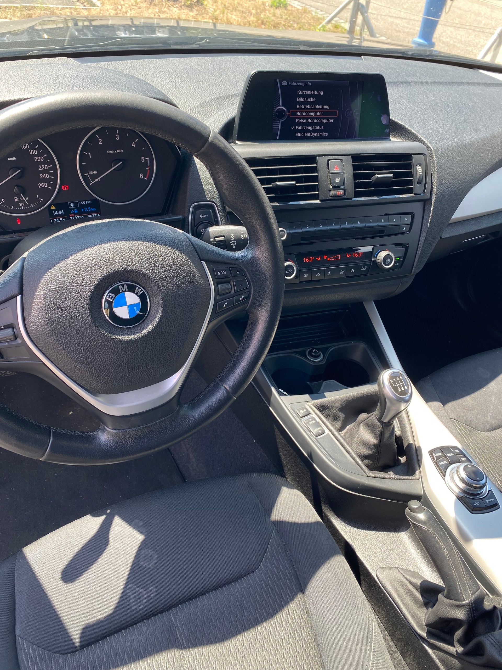 BMW 116d Efficient-Dynamics Edition Urban Line-image-8