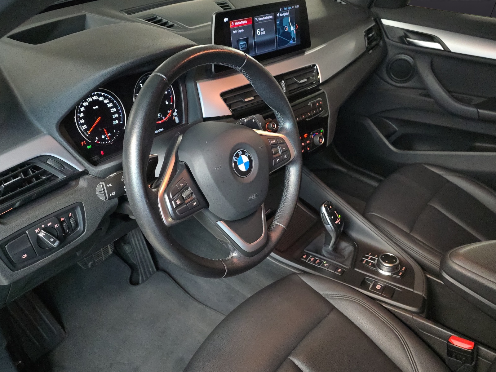 BMW X1 xDrive 25d Steptronic CH-Fahrzeug-image-9