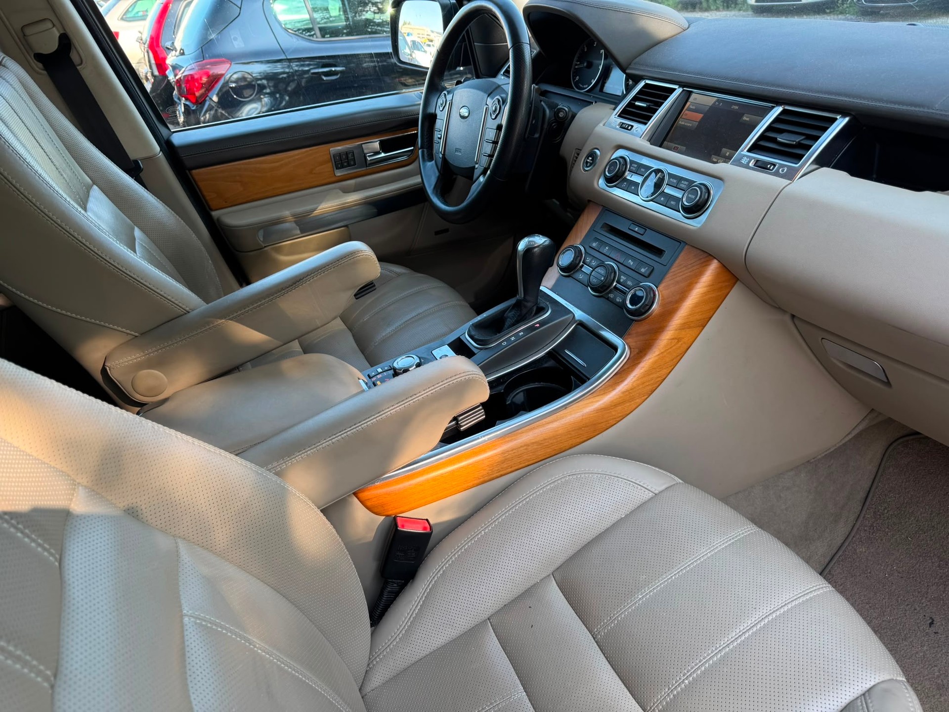 LAND ROVER Range Rover Sport 3.0 TDV6 HSE Automatic-image-3