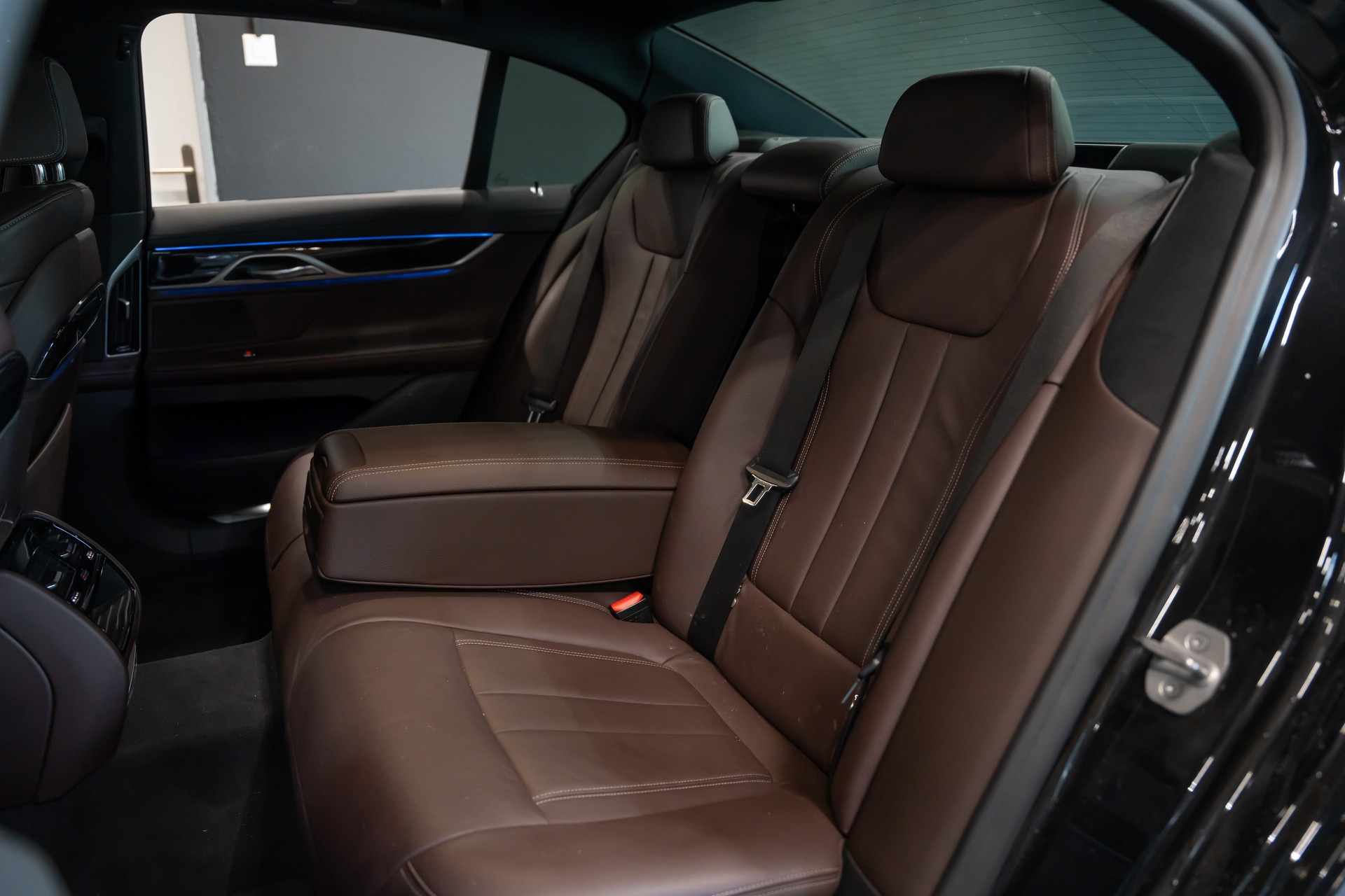 BMW 730d xDrive 48V M Sport Steptronic / Head-up Display / Schiebedach / Tempomat / Apple Carplay / Softclose / Ab Service uvm..-image-11