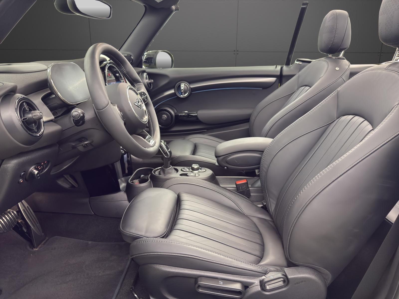 MINI Cabrio F57 John Cooper Works-image-6