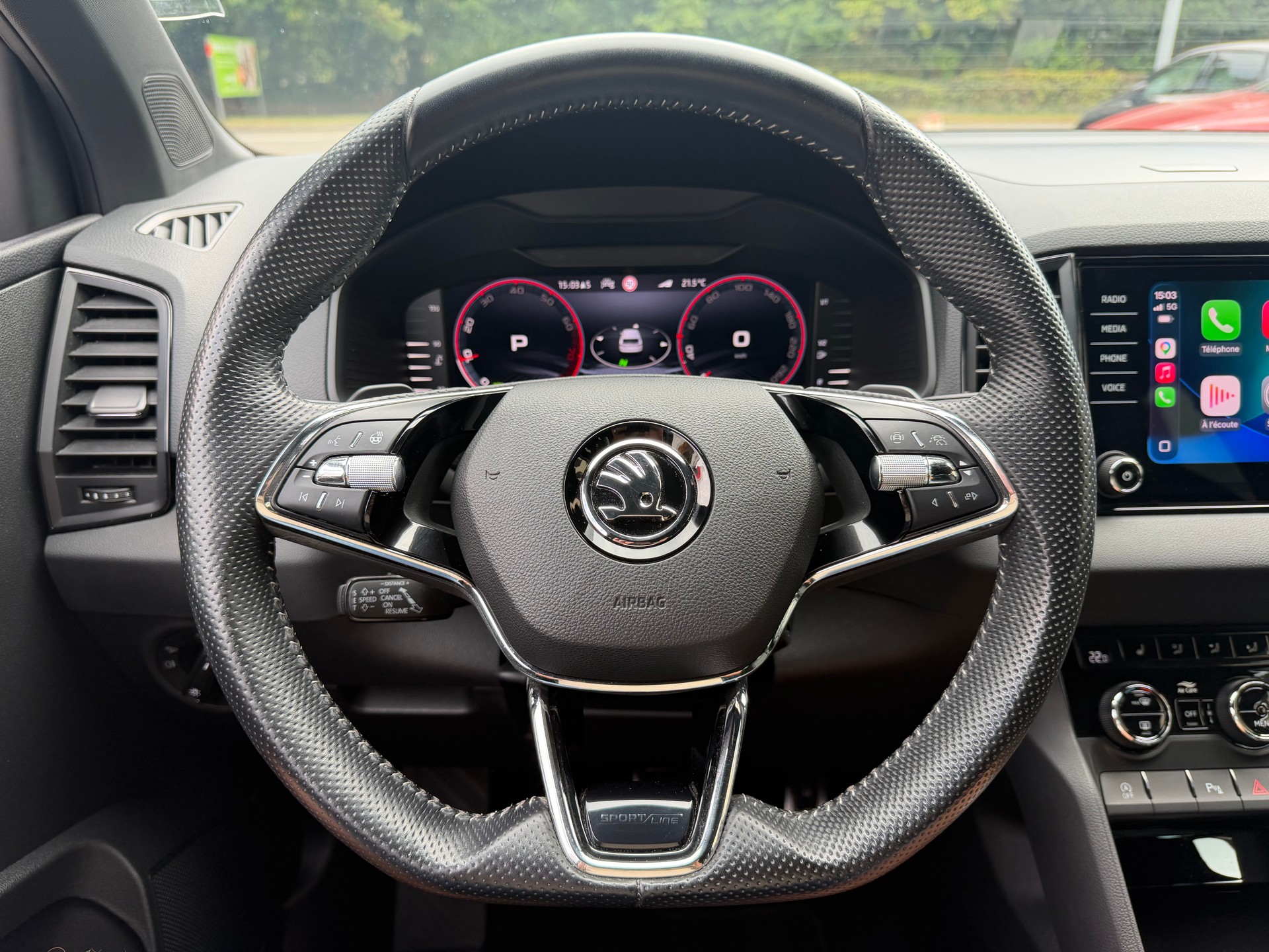 SKODA Karoq 1.5 TSI SportLine DSG-image-15