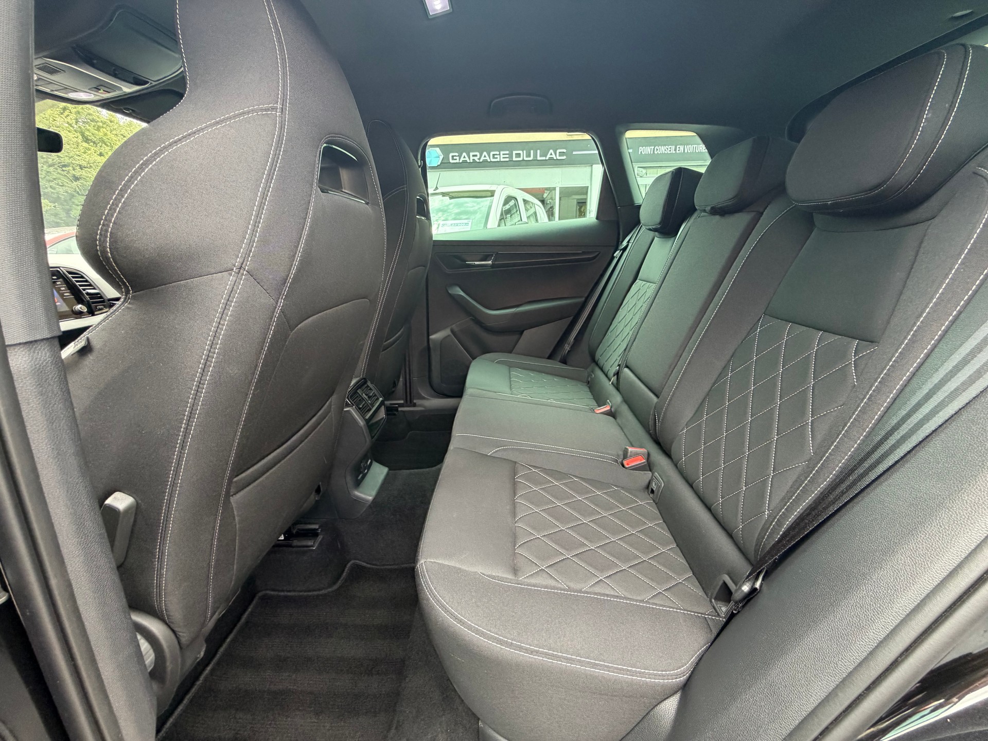 SKODA Karoq 1.5 TSI SportLine DSG-image-8
