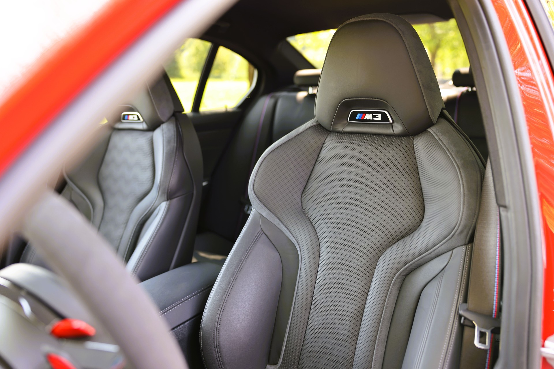 BMW M3 Competition *Alcantara Lenkrad* *Carbon* *Werksgarantie bis 04/2030*-image-11