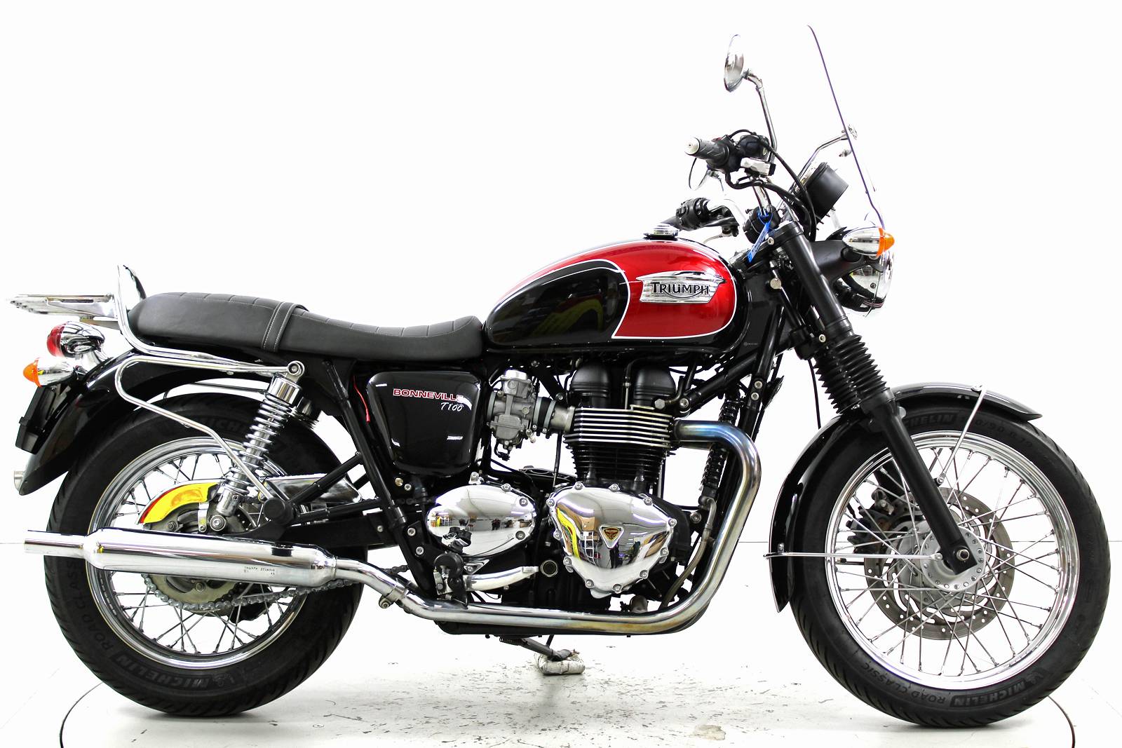 TRIUMPH Bonneville T100-image-3