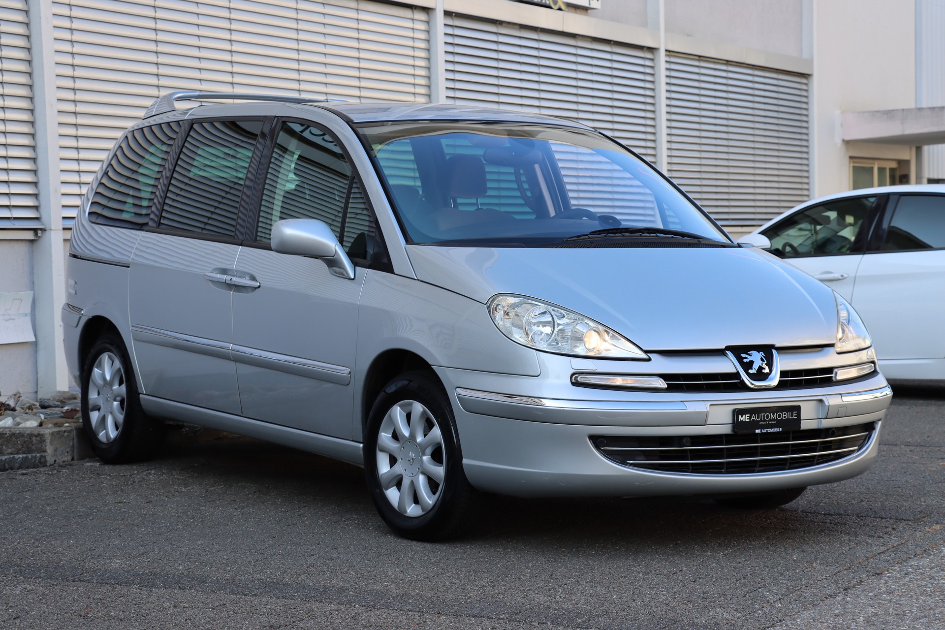 PEUGEOT 807 2.0 16V (SR) Family Automatic-image-1