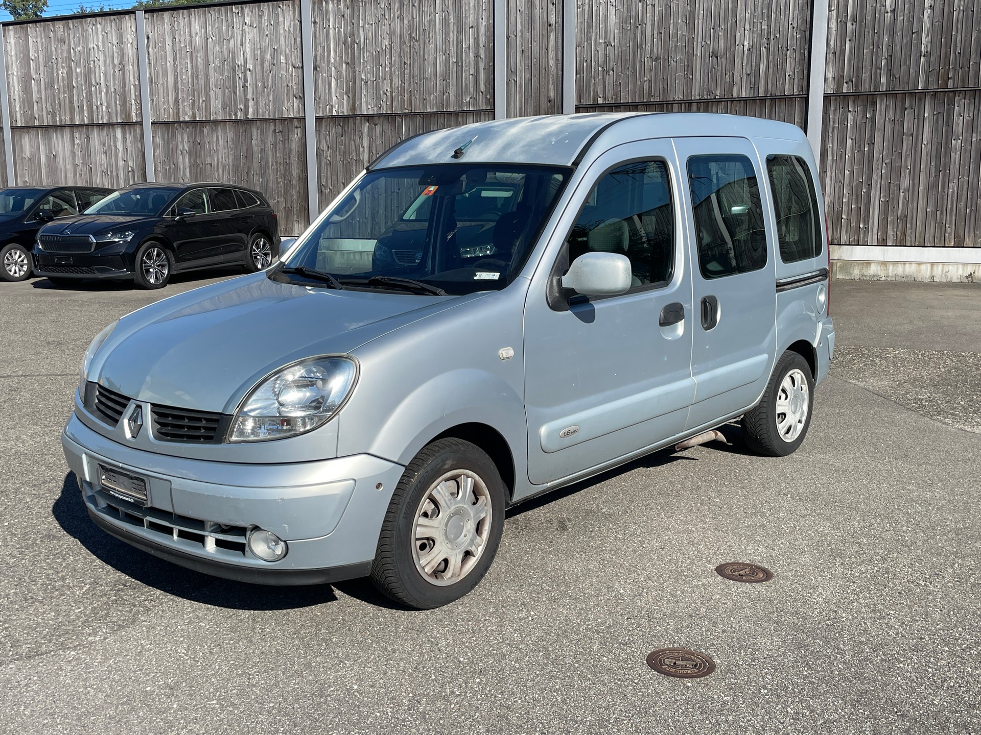 RENAULT Kangoo 1.6 16V Alizé Automatic