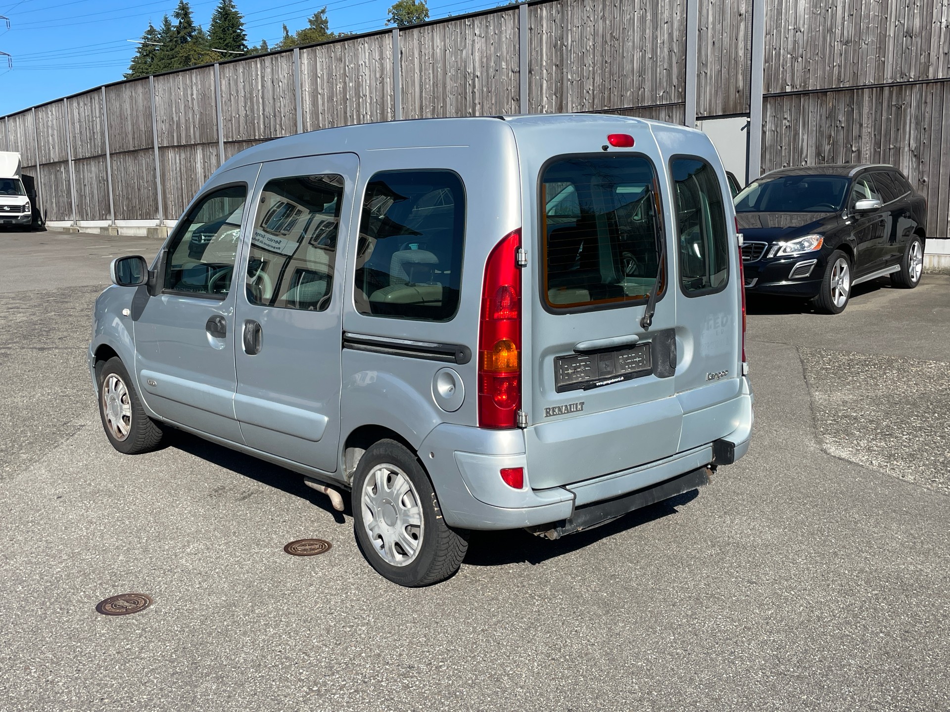 RENAULT Kangoo 1.6 16V Alizé Automatic-showroom-element-2