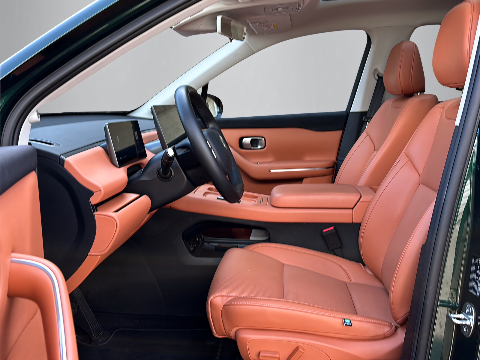 LEAPMOTOR C10 1.5 REEV Design-showroom-element-2