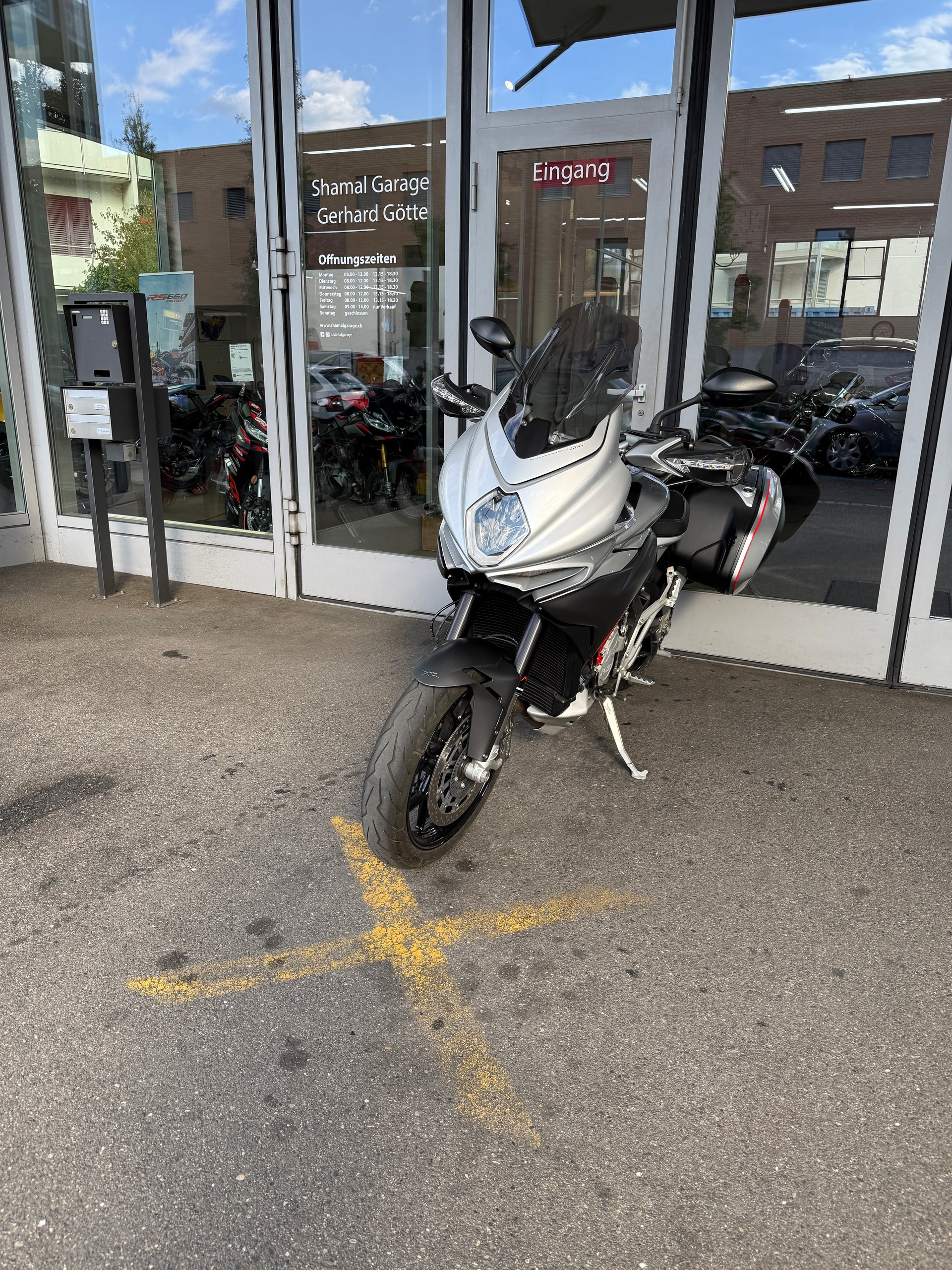 MV AGUSTA Turismo Veloce-image-3