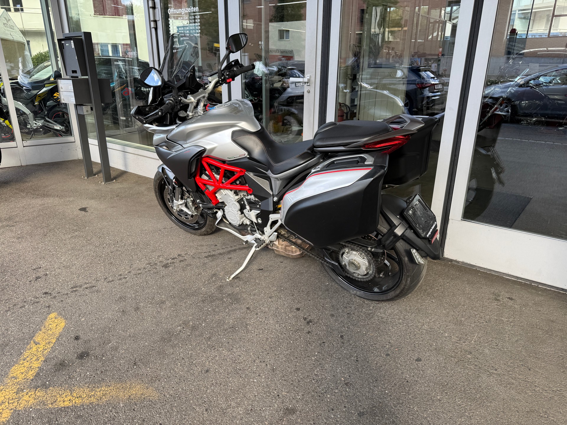 MV AGUSTA Turismo Veloce-image-9