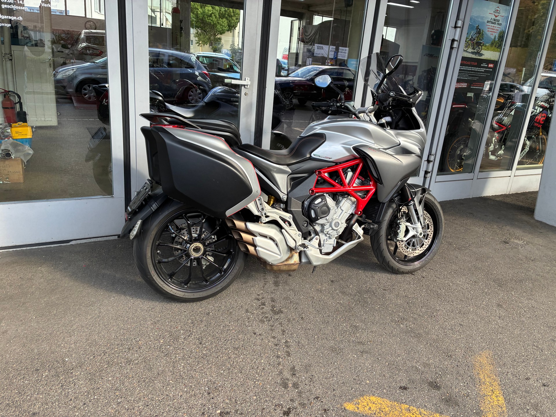 MV AGUSTA Turismo Veloce-image-1