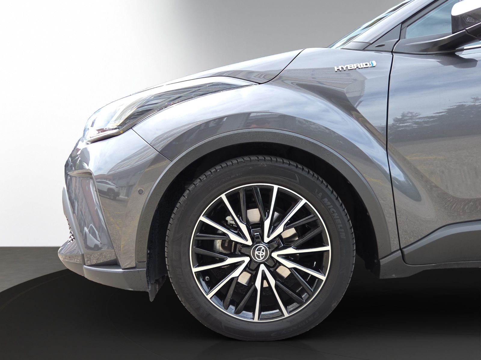 TOYOTA C-HR 1.8 HSD CVT Trend-showroom-element-3