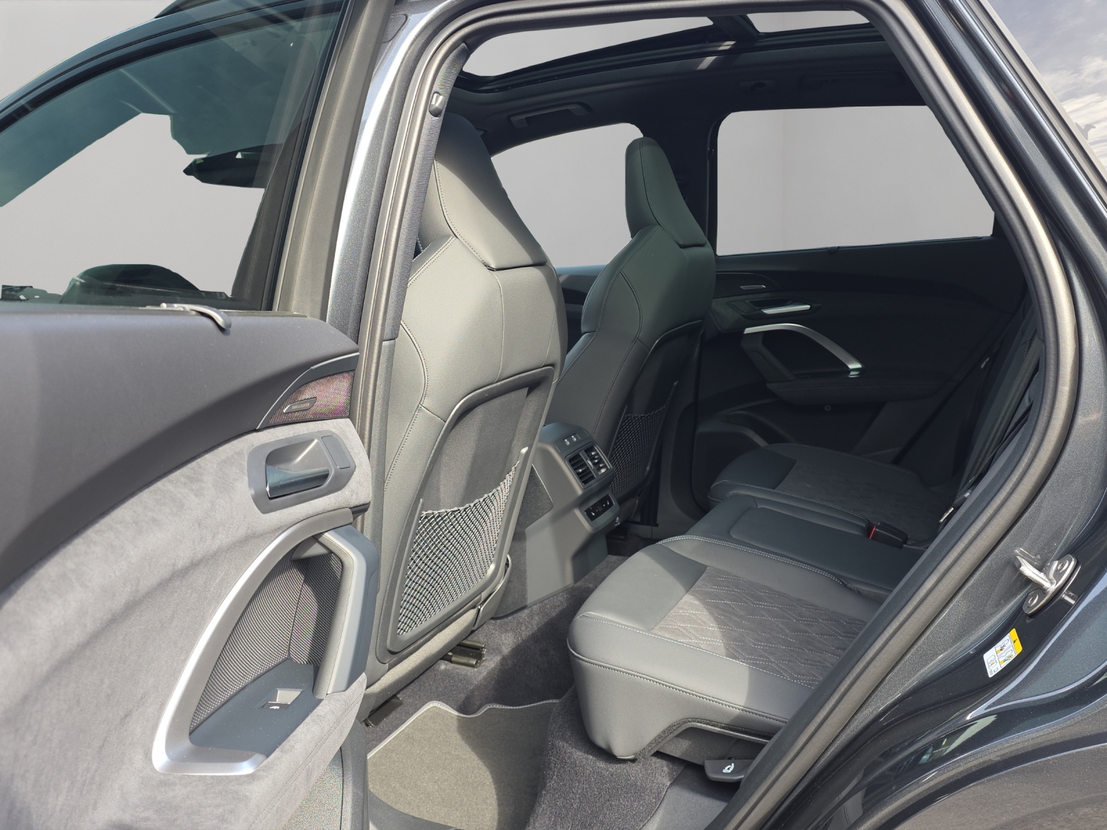 AUDI Q5 e-hybrid quattro 270 kW S-tronic-image-8