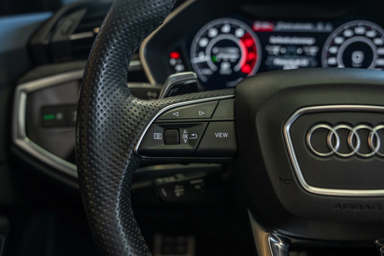 AUDI RS Q3 Sportback quattro S tronic-image-31