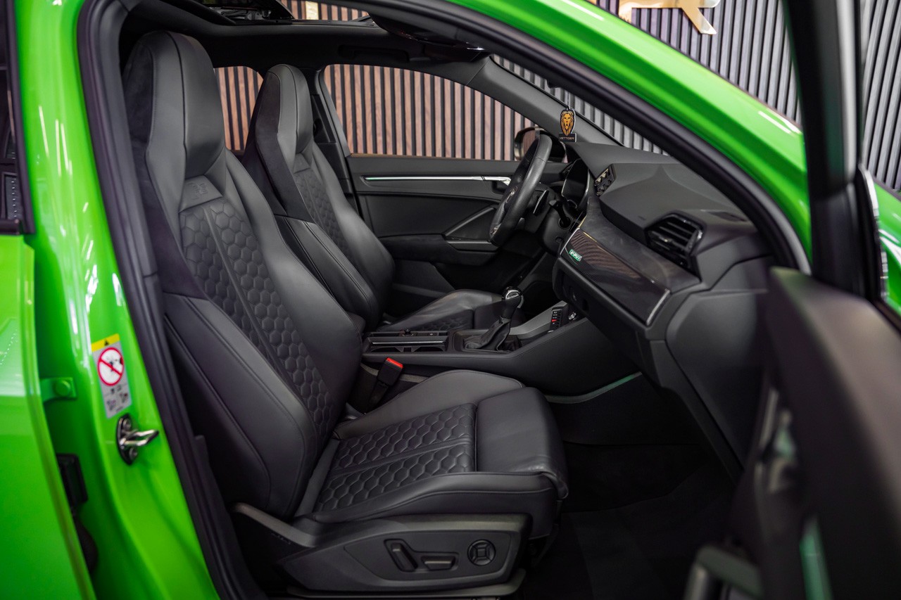 AUDI RS Q3 Sportback quattro S tronic-image-15