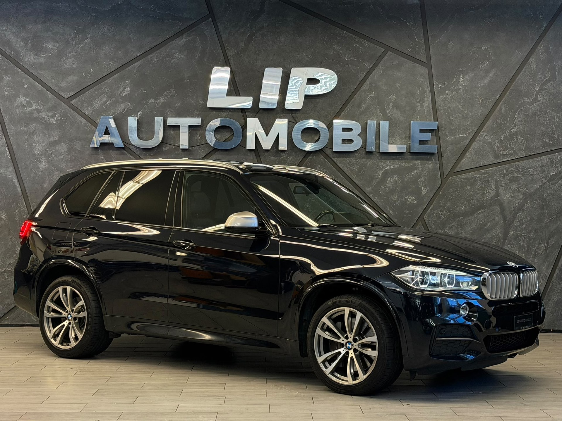 BMW X5 xDrive M50d Steptronic-showroom-element-2
