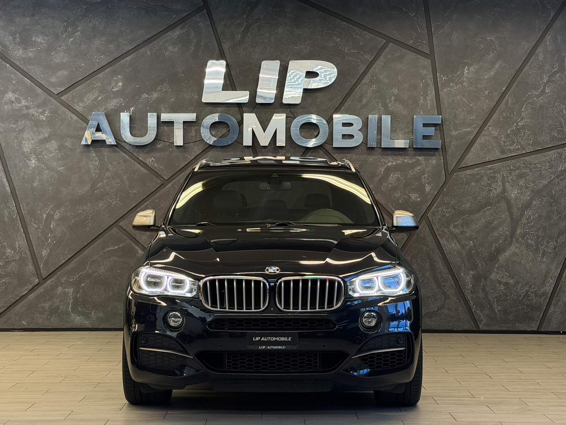 BMW X5 xDrive M50d Steptronic-showroom-element-1