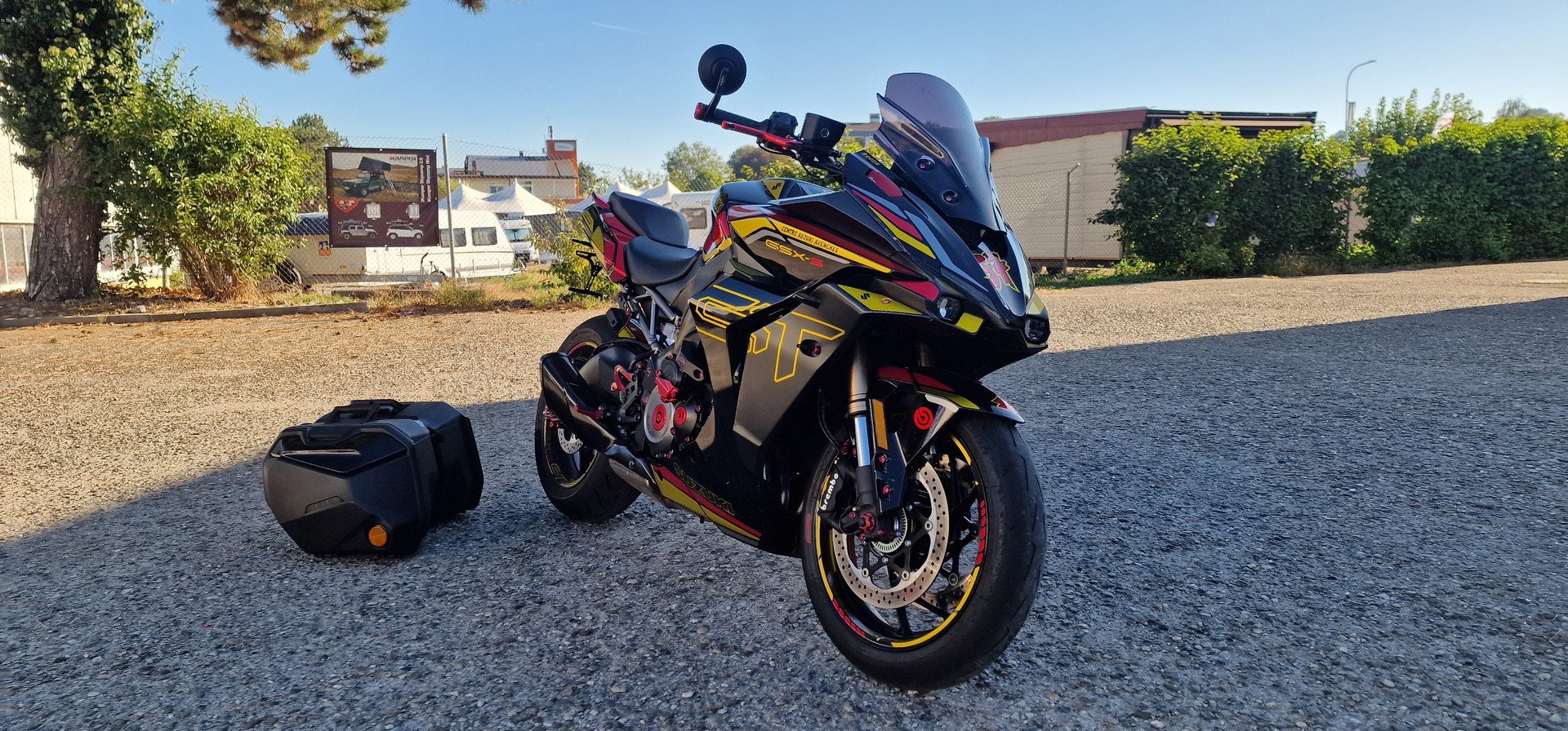 SUZUKI GSX-S 1000 GT Travel-image-1