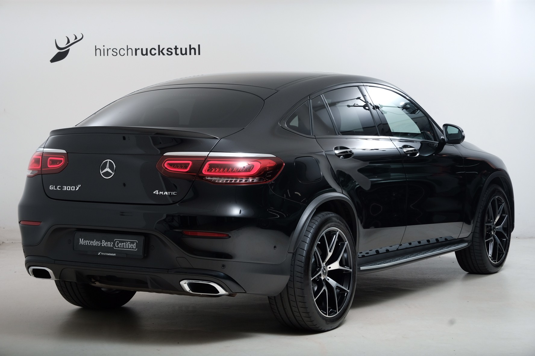 MERCEDES-BENZ GLC 300 AMG Line 4matic Coupe C253-showroom-element-3