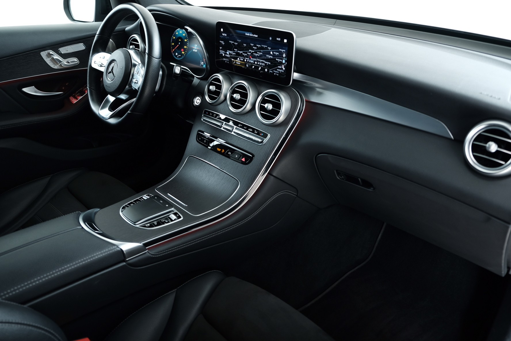 MERCEDES-BENZ GLC 300 AMG Line 4matic Coupe C253-image-5