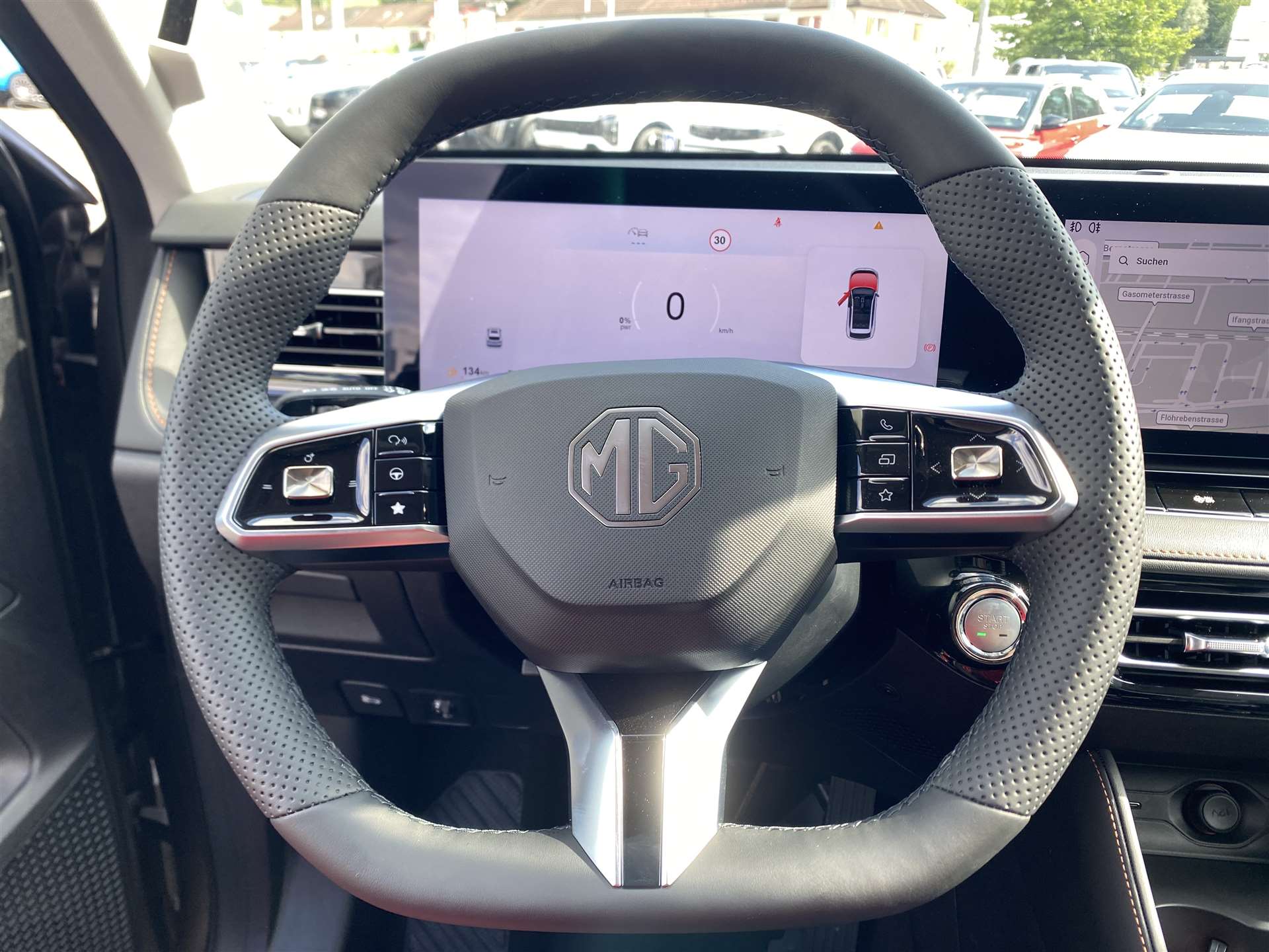 MG HS 1.5 T HEV+ Luxury 224PS Automat-image-11