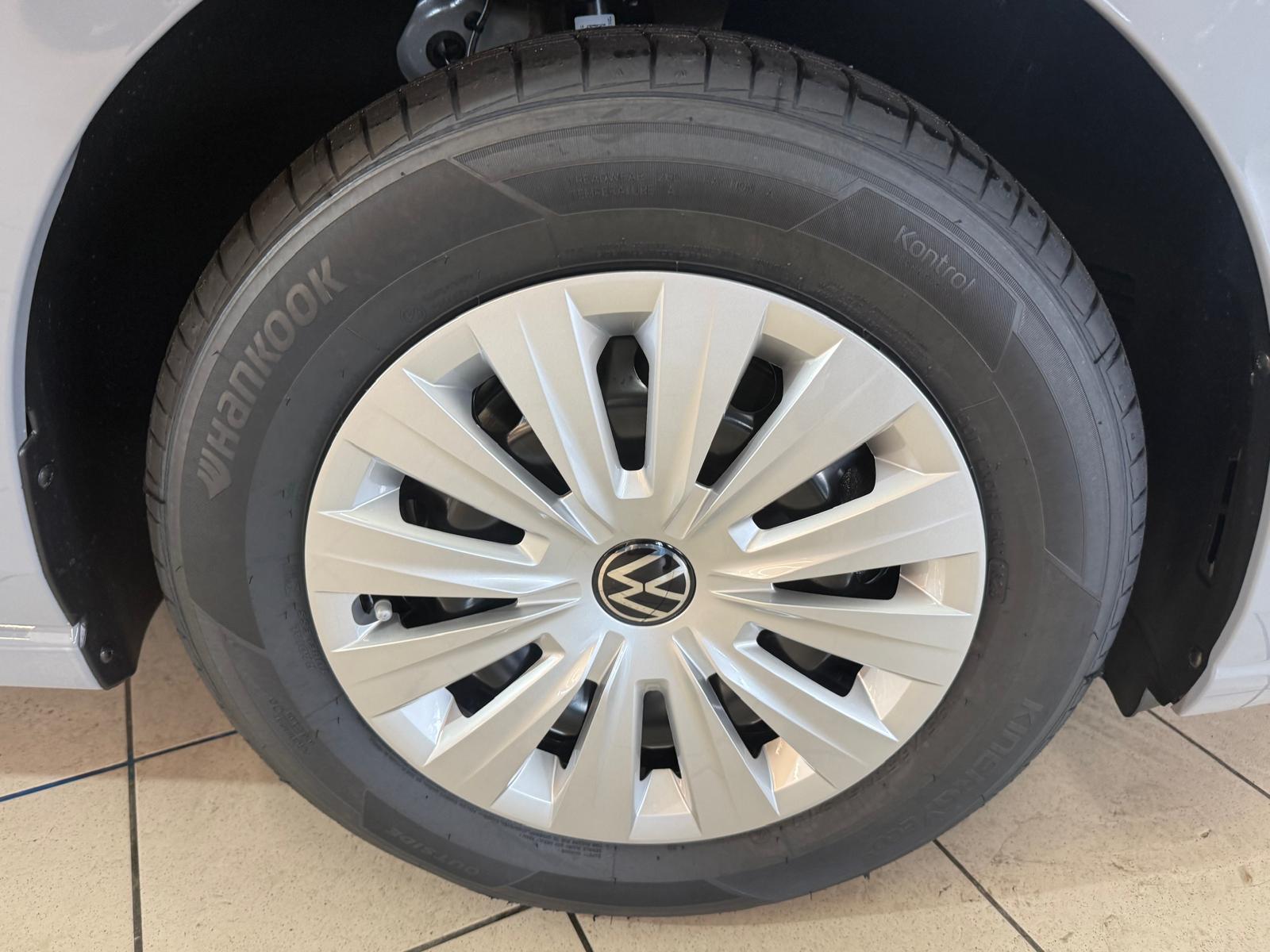 VW Golf 1.5 TSI Basis-image-4