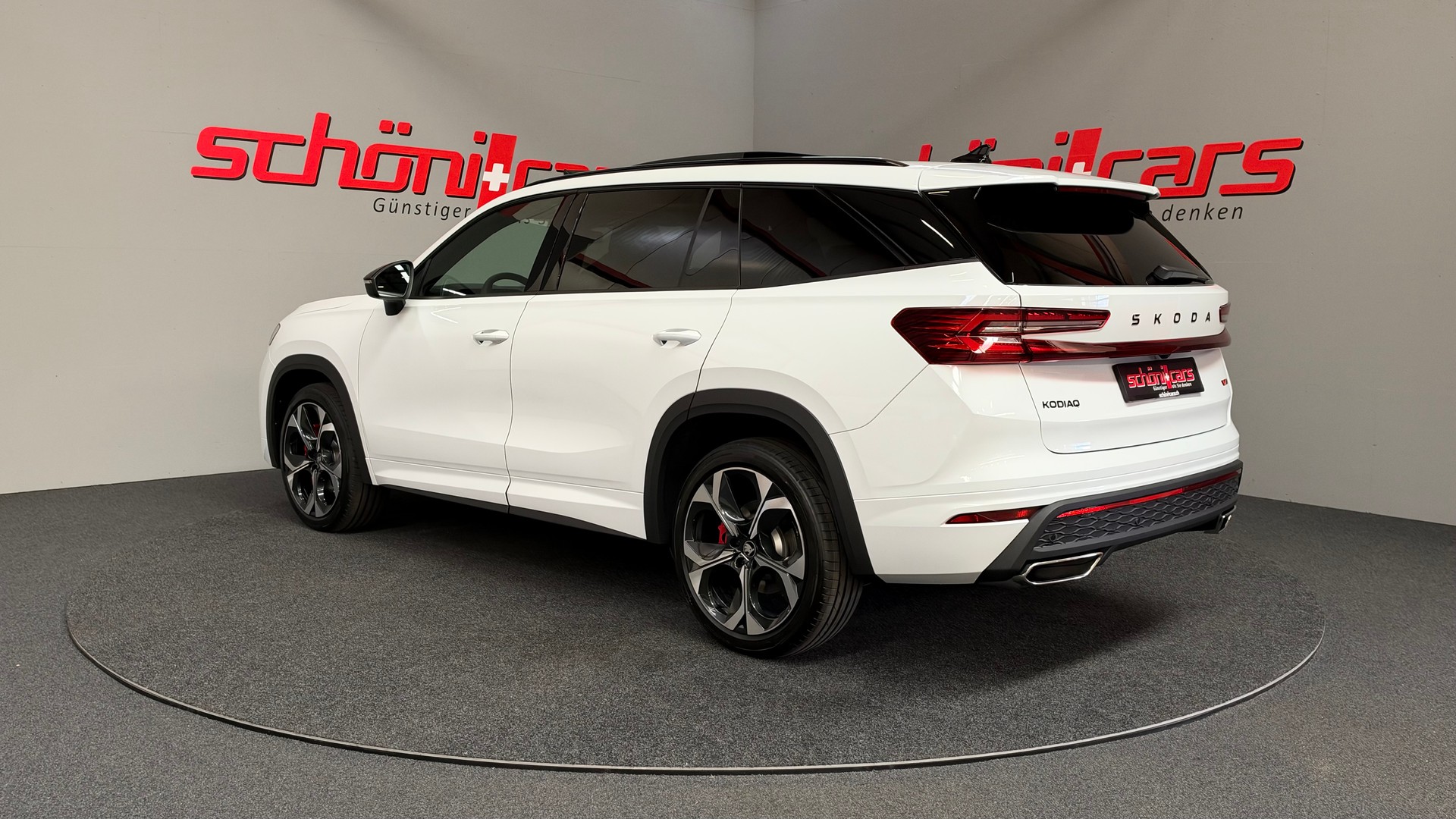 SKODA Kodiaq 2.0 TSI RS 4x4 7 Plätze-showroom-element-3