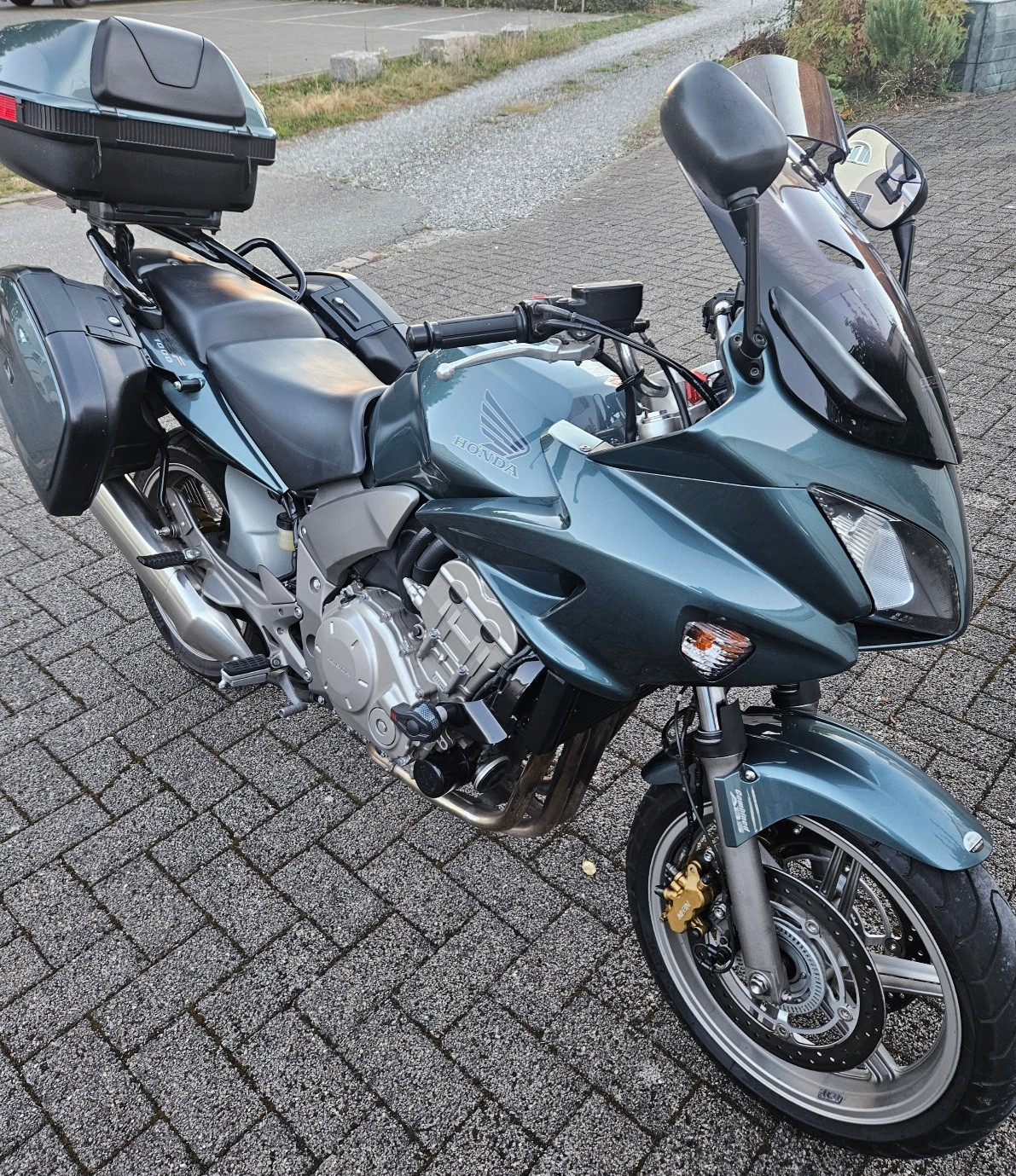 HONDA CBF 1000 ABS-image-0
