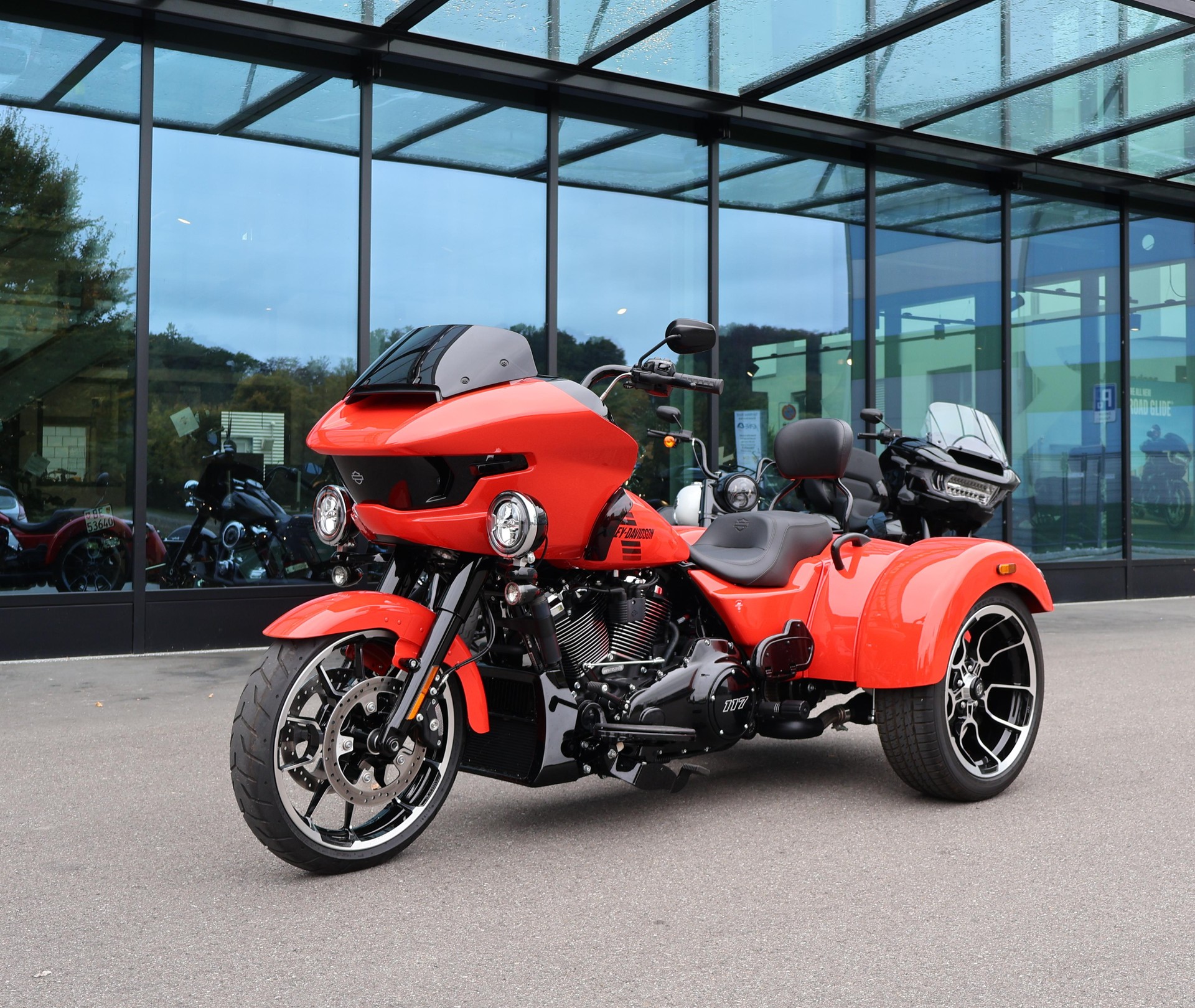 HARLEY-DAVIDSON FLTRT Road Glide 3-image-1
