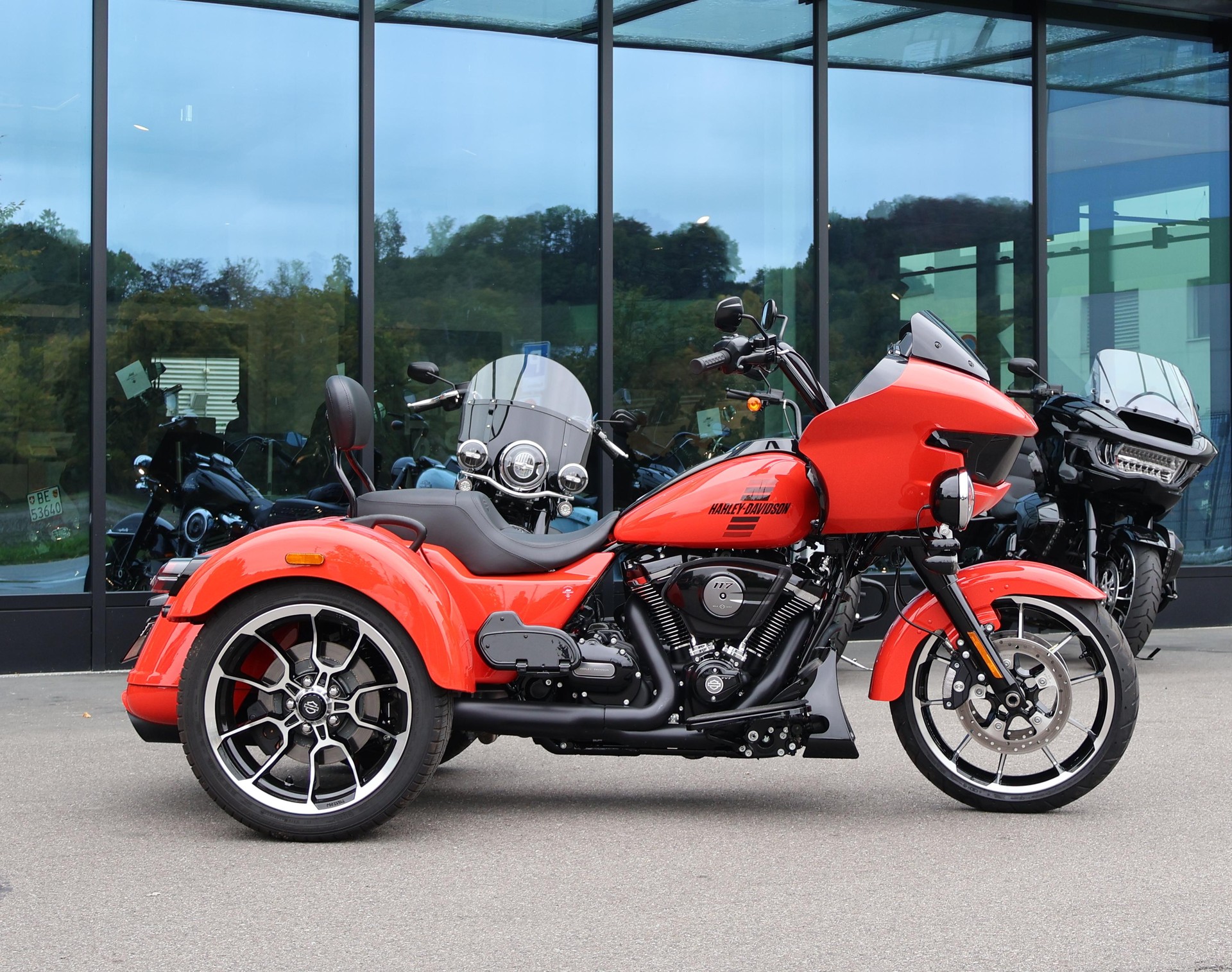 HARLEY-DAVIDSON FLTRT Road Glide 3-image-3