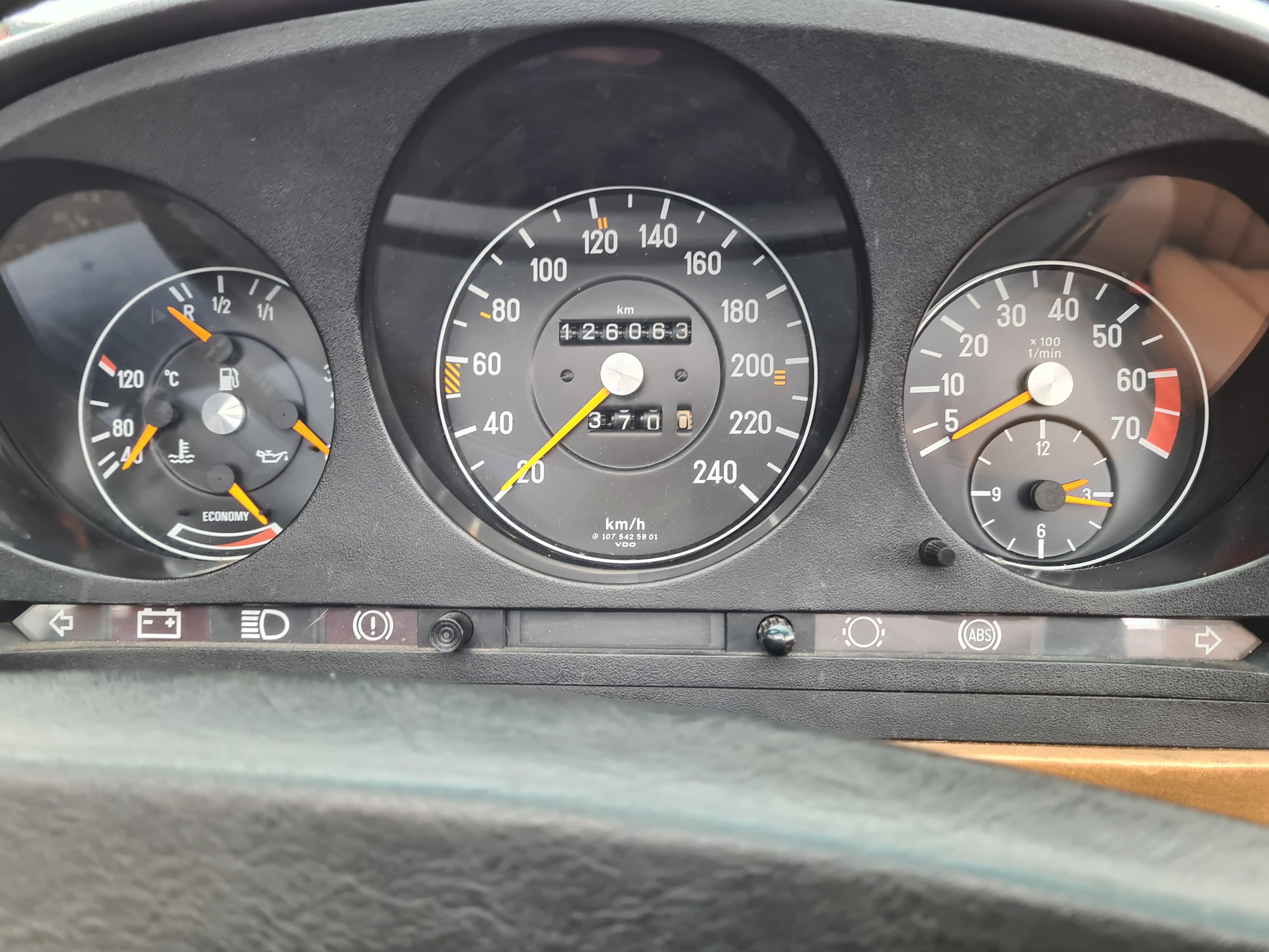 MERCEDES-BENZ SL 380-image-15