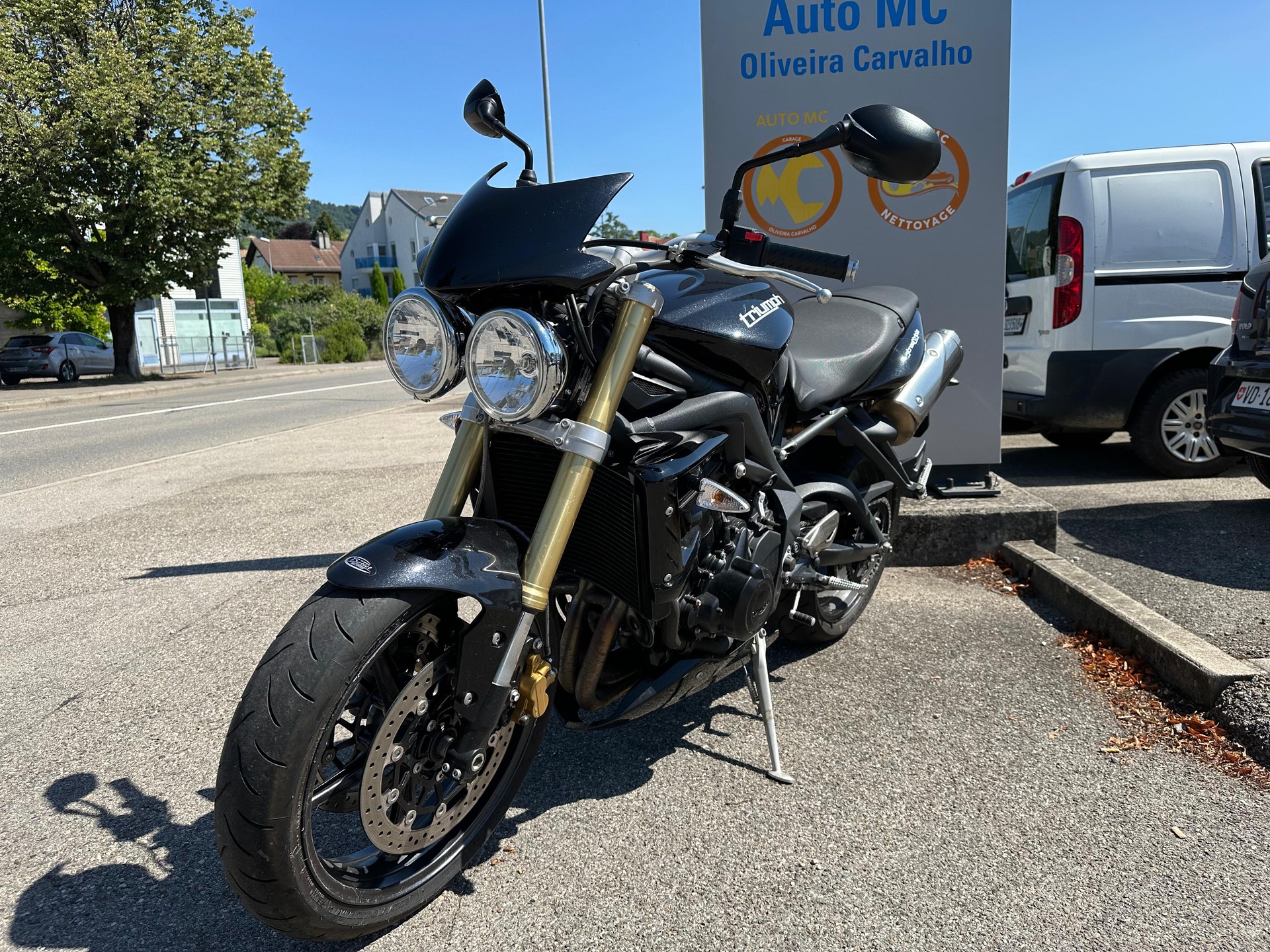 TRIUMPH Street Triple 675